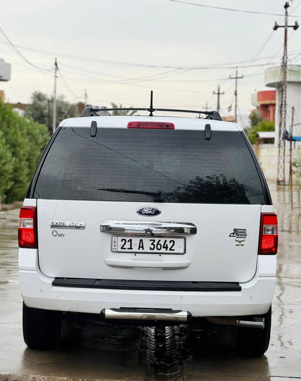 السَلٱمٌ عـَلـْيگمّ للبيع فقط
سعر 157 ورقه 
للاتصال ***********
فورد اكسبديشن 2013 
سياره لوك طك فلين وخليجي شركه نيڤا
موصفات XLT فول 
محرك 8 سلندر  
حجم محرك 5400
ماشيه 130 مايل 
سقف اسلايت (الفتحه )
كشنات كهربائي
تبريد مركزي
دواخل سياره جديده
7 راكب
دواخل بيجي 
حساس خلفي 
كامره 
 تحكم استيرن
وثبيت سرعه 
مانع انزلاق 
 تبري تدفئة شغال
كير محرك جديد شرط
صدر امامي خلفي جديد
تخم تايرات جديد
‏كهربائيات—كله شغال -
شرط سياره جاهزه 
تحويل مباشر
سياره مابي نواقص بدون مصرف 
رقم سليمانيه جديد 
سنويه جديد لحد 2028
شرط تحويل او غرامه 
تحويل مباشر 
عنوان ديالي خانقين ✅
