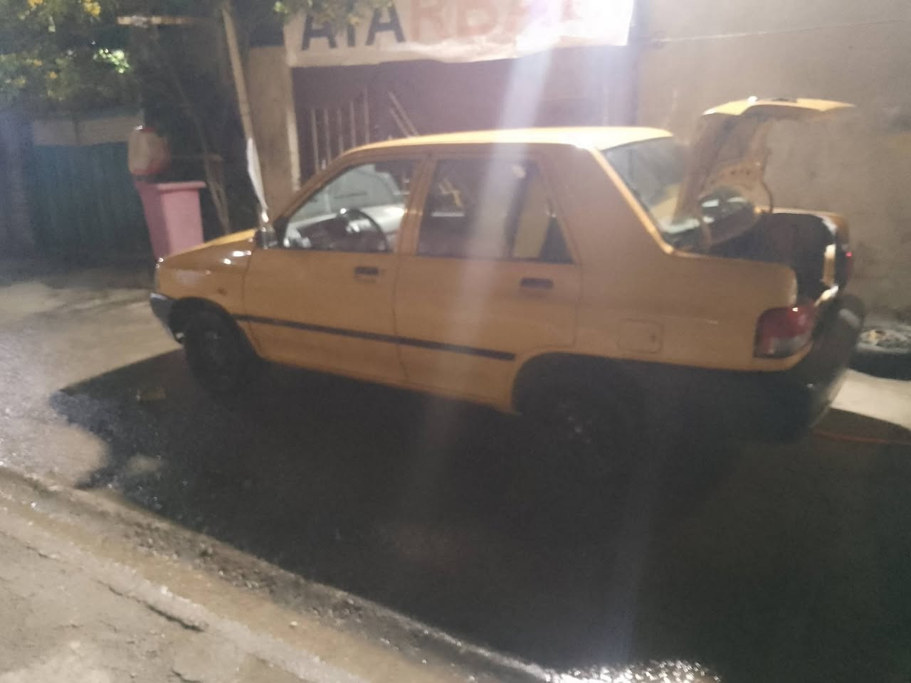 سلام عليكم سايبه للبيع موديل 15 الستفسار تصال برقم ***********
