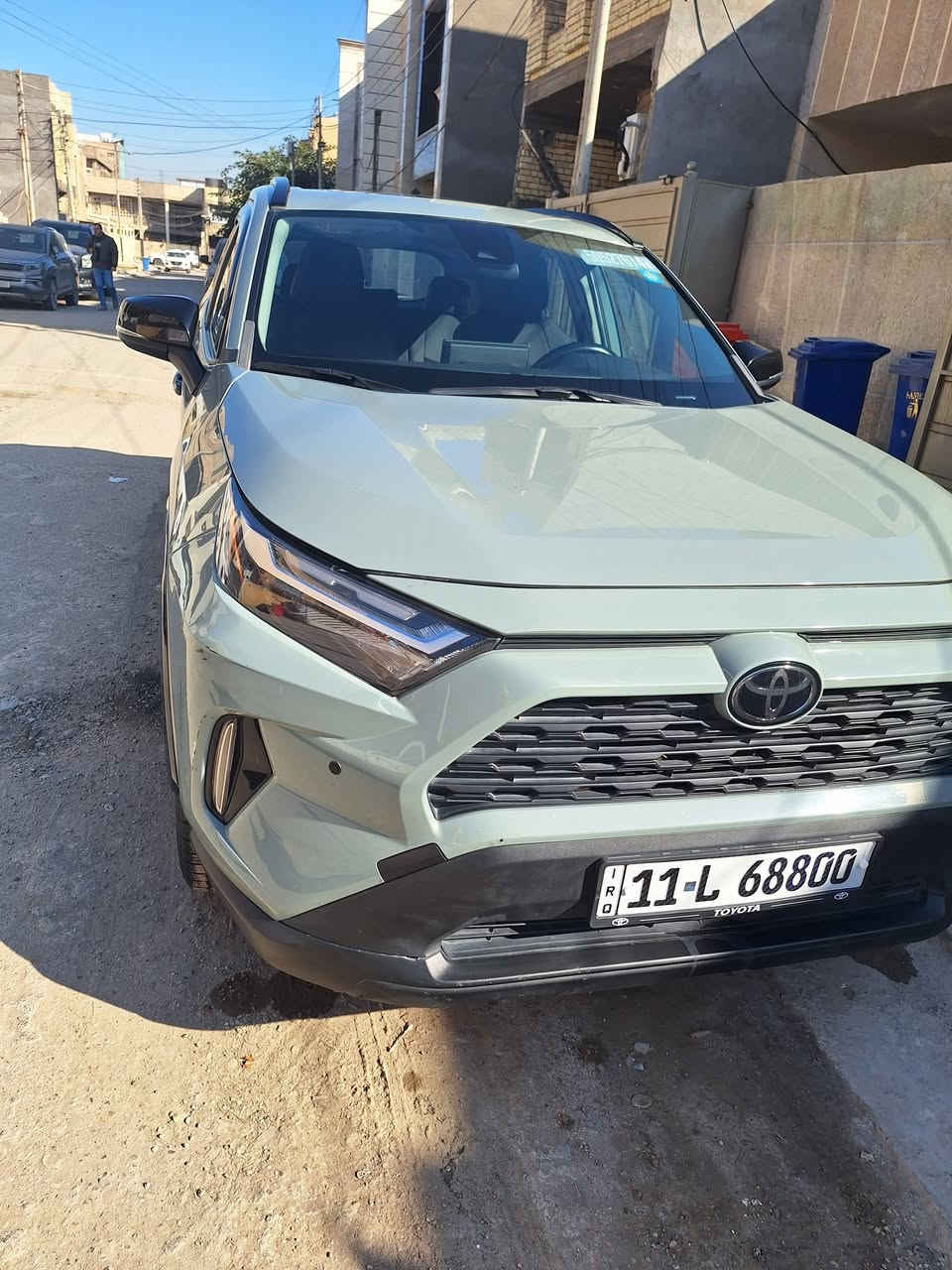 سيارة رف فور موديل23 لون مميز ورقم مميز السيارة كلين فيها موصفات كثير لا استطيع ذكرها مكان السيارة بغداد السيارة باسمي رقمها حديث بغداد الاتصال على.   ***********
