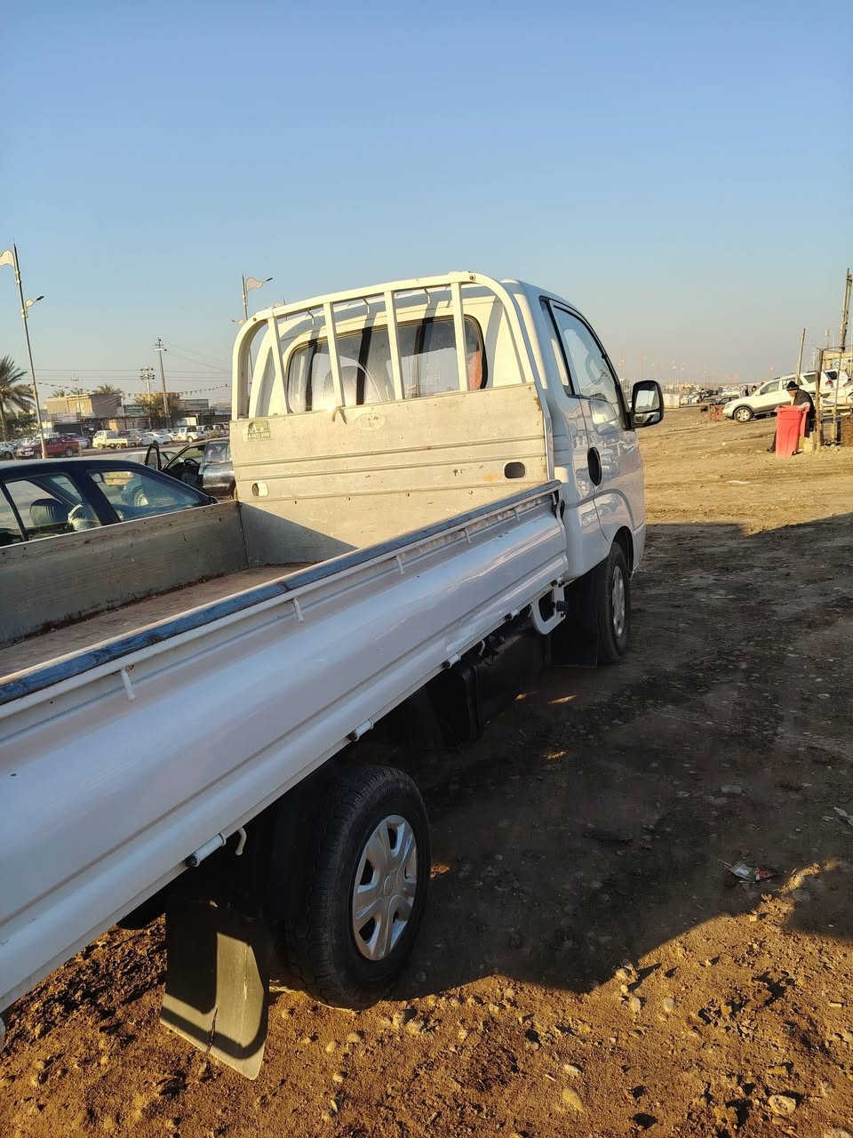 كيا بنكو موديل ٢٠١٣ سنويه نافذه ٢٣ كير محرك صدر تخم تاير كله مكفول السونار موجود شرط التحويل َمكاني الصويره رقم واسط هاتف *********** مكلف بلنشر
