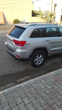 جيب جراند شيروكي • واتساب