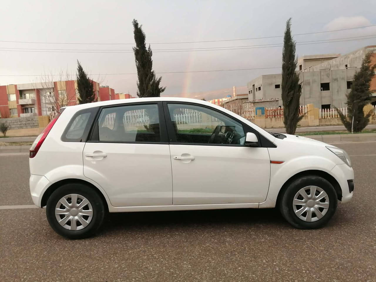 .                               بِسْمِ اللهِ الرَّحْمَنِ الرَّحِيْم
فۆرد فیگۆ : مۆدێل2015
گێڕ ئۆتۆماتیک ، تەبرید ، سەنەوی و ژینگەو ڕێگاوبان ھەتا24/4/2027تازەیە  پارچەیەکو پەڵەیەک بۆیاخە بێ ناوگرتن گێڕو مەکینەو تەبریدو بەناوکردن و غرامە هەمووی بە شەرتت
سعر78گەڵاو کەمێک معامەلە
شوێن⁄سلێمانی
ژمارەی تەلەفوون***********
***********
