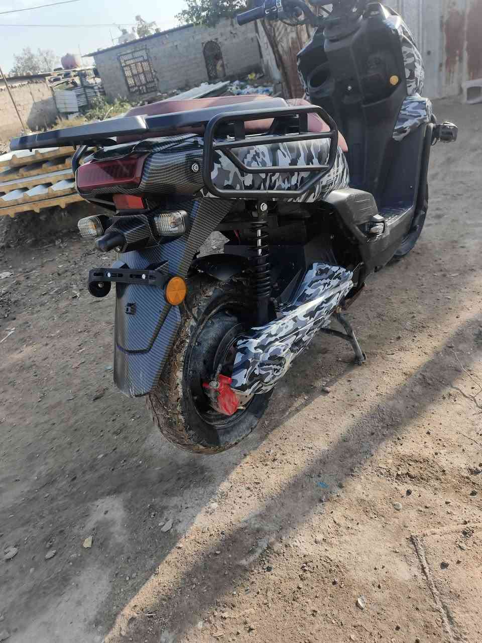 سلام عليكم دراجه شحنه اباتشي 6 بطاريات جدد موديل 25 نضام R سرعه 120 تلاث نمر تايرات جدد
سعر 900 وبيه مجال رقم ***********/***********
