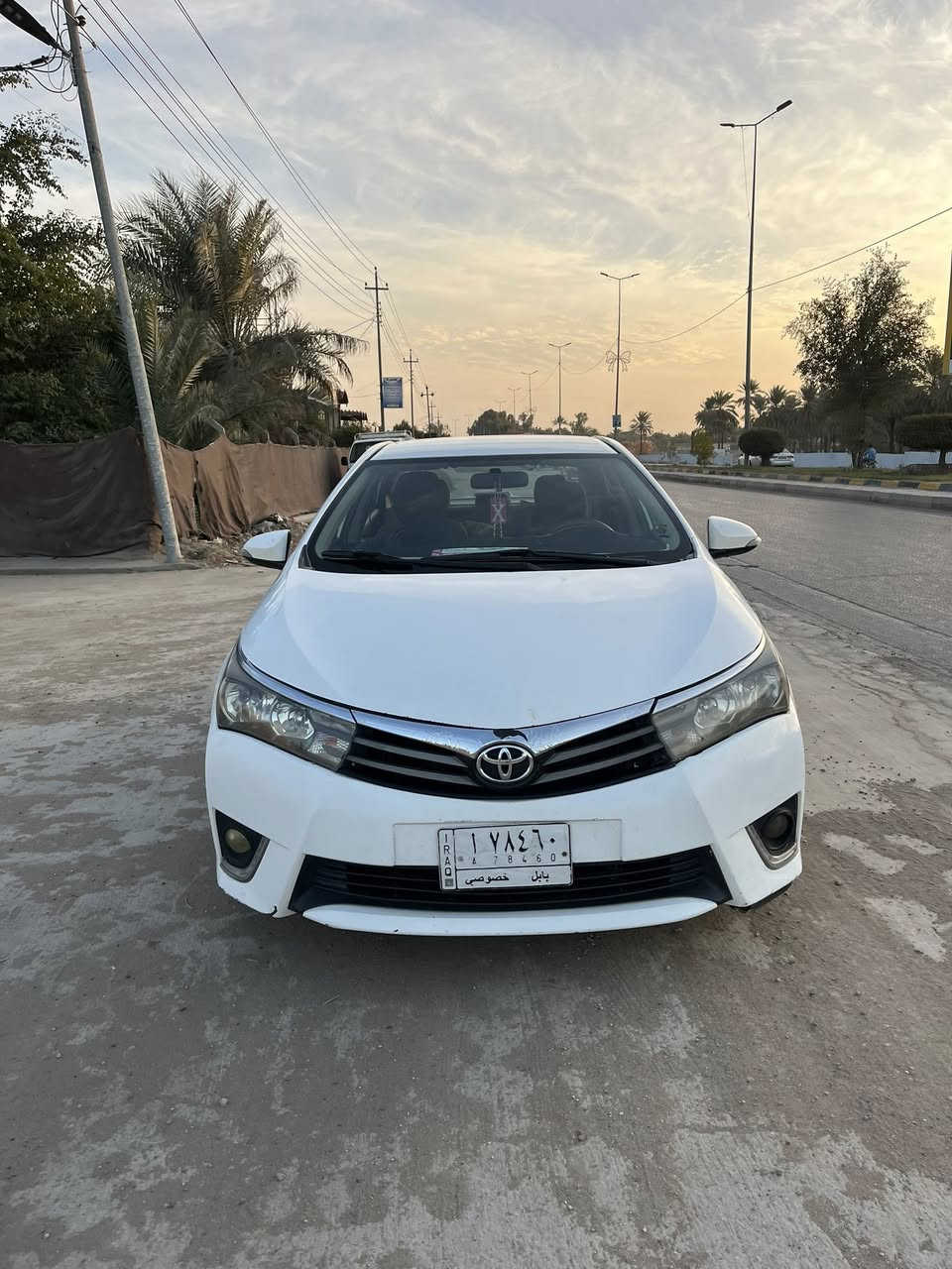 بيع سريع 120
كورلا 2015خليجي بيه قطعتين
صبغ عل نص. نص صبغ بدون حادث بدون دوخل 
بدون. تبديل محرك وكير وحدايه كله كفاله. عامه 
مكان حله ‭٠٧٧٤ ٩٣٠ ٠٤٥٧‬
