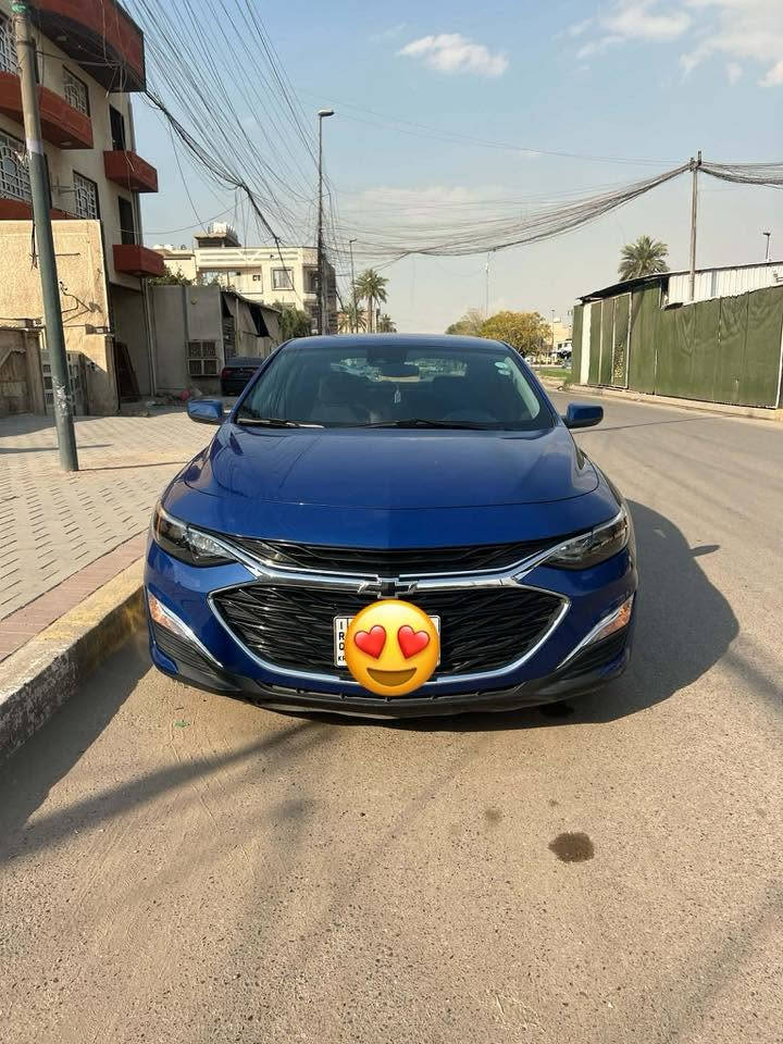 ماليبو RS موديل 2023
وارد امريكي السيارة ضررهة باب السايق فقط مبدل ومصبوغ طاك ايرباك برده فقط وراجع سستم شغال 

لون السياره ازرق بحري مميز 

محرك السياره 1.5 تيربو 

ممشى السياره 23 الف ميل 
 
مواصفات 
بصمة تشغيل عن بعد لايتات للد رادار امامي وجانبي كشن السايق كهرباء كاميرا خلقيه توقف ذاتي ويل 18 رياضي سبايدر بلادي ابل كاربلي اندرويد اوتو 

السياره بحالة جيدة جدا جديدة السياره 
بدون دواخل بدون لغود بدون شواصي سيارة جاهزة من كلشي تشغل وتطلع 

رقم السيارة اربيل باسمي 
مكان السياره بغداد شارع فلسطين

السعر واستفسار علرقم 
‏ ‭***********

