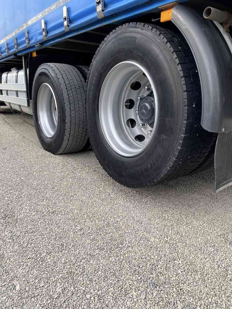 ماشالله تبارك لله 💙.واحد علا واحد.
للبيع.اكترۆزوحش سعال دبل تاير🛞
فول فول موصفات .كوشن ديوان.
حجم(2045) .موديل(2016).
تاقم تاير جديد .
جديد شده رقم.سنه ويه جديد✅
(ماشيه750000km)
سياره بل📦
مكان سليمانيه معرض بابل.
📞***********
📞***********
📞***********
………………………………………
