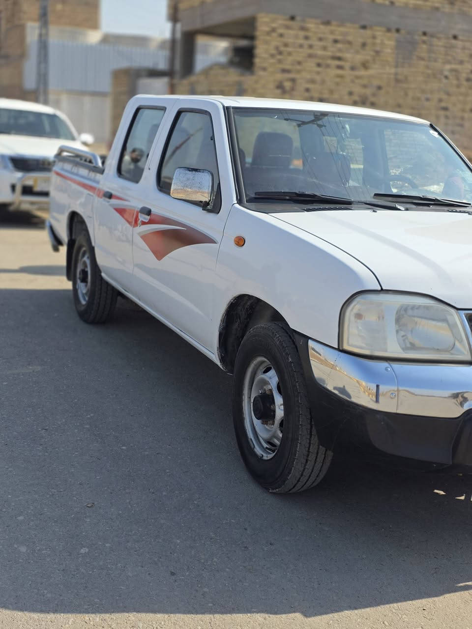 سلام عليكم نيسان شبوط موديل 2013  رقم ميسان سنويه جديده تحويل مباشر
كفاله عامه تخم تاير حداده جديده 
السياره ع وضع الشركه خطه الشركه 
العنوان ميسان حي الجامعه
السعر 124 وببها مجال 
***********
