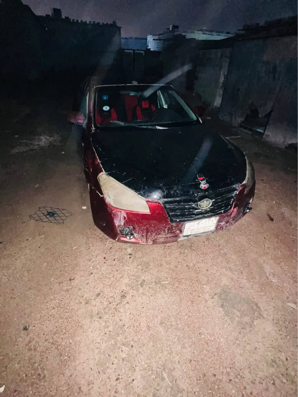 السلام عليكم  فاو مديل ٢٠١٣ 

مكينه بيه بكن 

راعي ما ندله 
البيع كوم حديد 
السعر ١٠ وبيه مجال 
مكان البصره موفقيه
*********** البصرة, العراق
