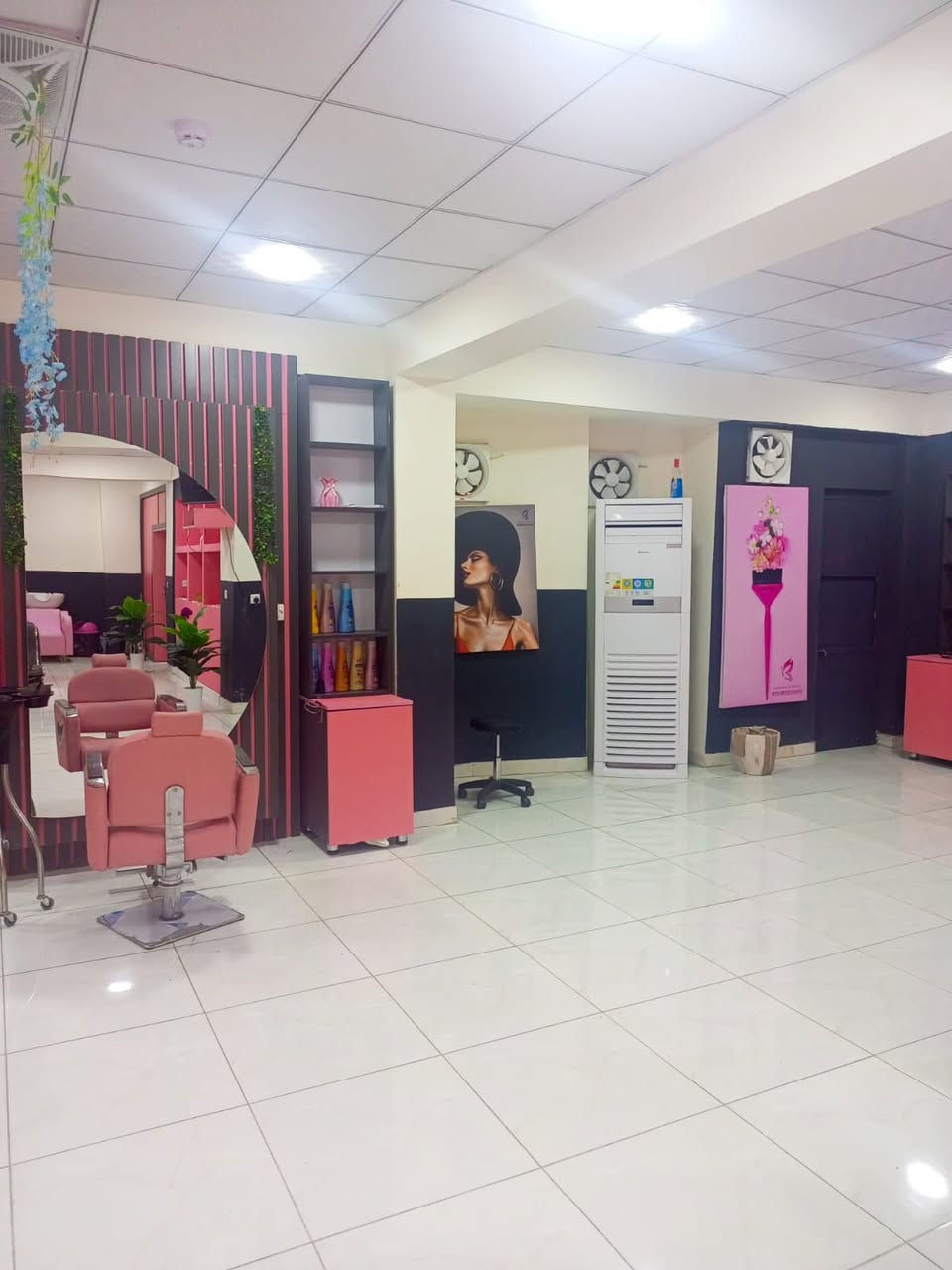 مركز متكامل للبيع


**إذا كنت صاحب هذا الإعلان وتريد حذفه لأي سبب، رجاءا أرسل رسالة إلى الدعم الفني**