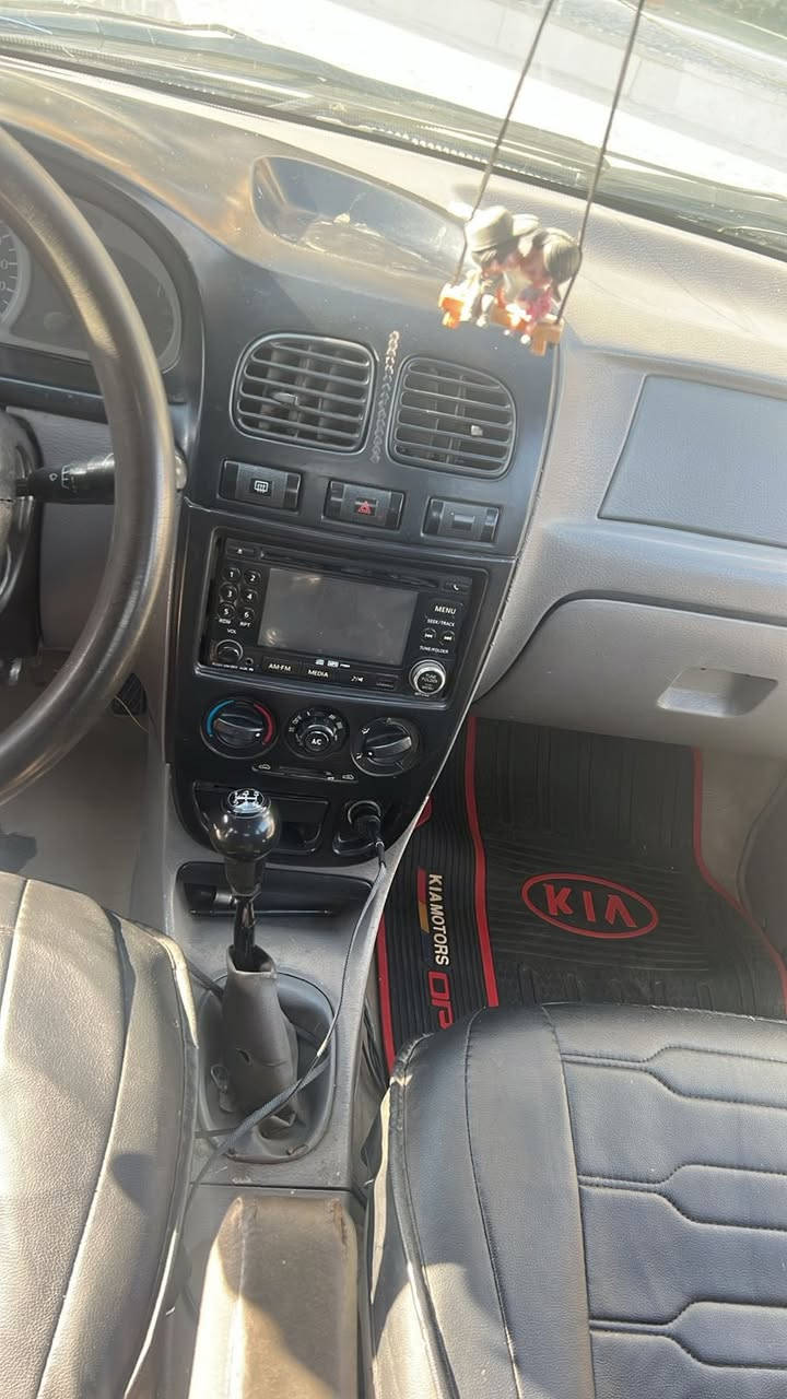 البيع 

🚗ريو موديل 2001
السيارة خير من الله 
نقصها تبريد 
سعرها 35 وبيها مجال 

***********
