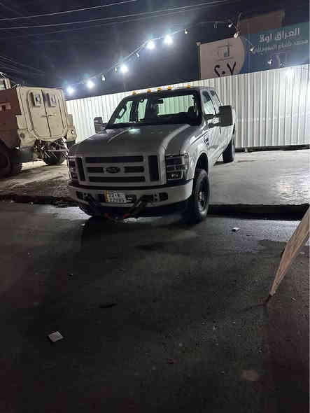 فورد 10 سلندر بانزين 
دشبول مواصفات خاصه
شباك مواصفات خاصه 
شاشه ابل كار بلي
3 كامرات مرايه شاشه داش كام
لايتات محدثه عدسات ولد
استفسار اتصل 
*********** بغداد
