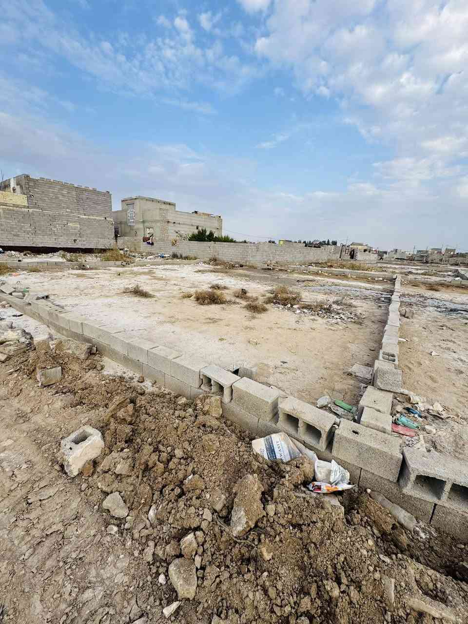 قطعة ارض للبيع
طابو زراعي سند 25 مساحتها 255 م

عالشارع الصيني خلف ملعب هشام 

مقدملهز معامله تطويب للمحافظه
***********
