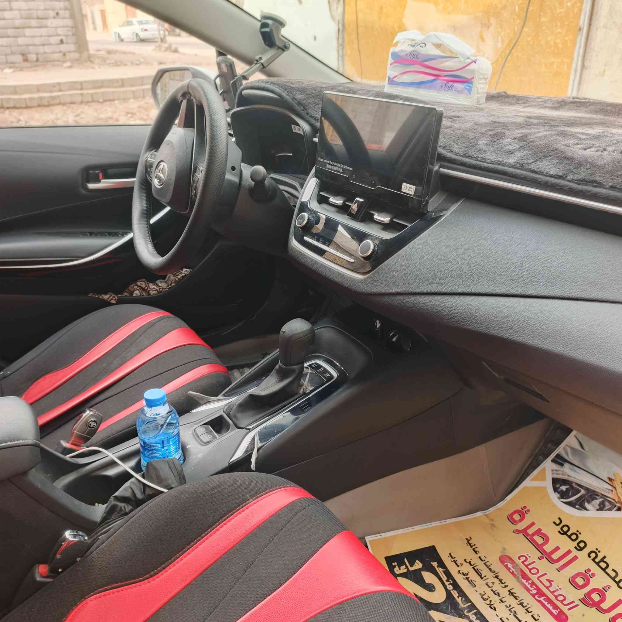 السلام عليكم
كورلا هايبرد25
ماشيه 17
رقم بصره مال اقساط وكاله عامه 
السياره بحالة الوكاله فقط بيها رصعه خفيفه بالصندوگ
السعر 140
***********
