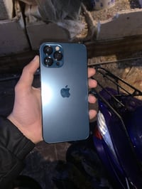 آيفون 12 برو ماكس • ٢٥٦ • بطاريه ٨٤%