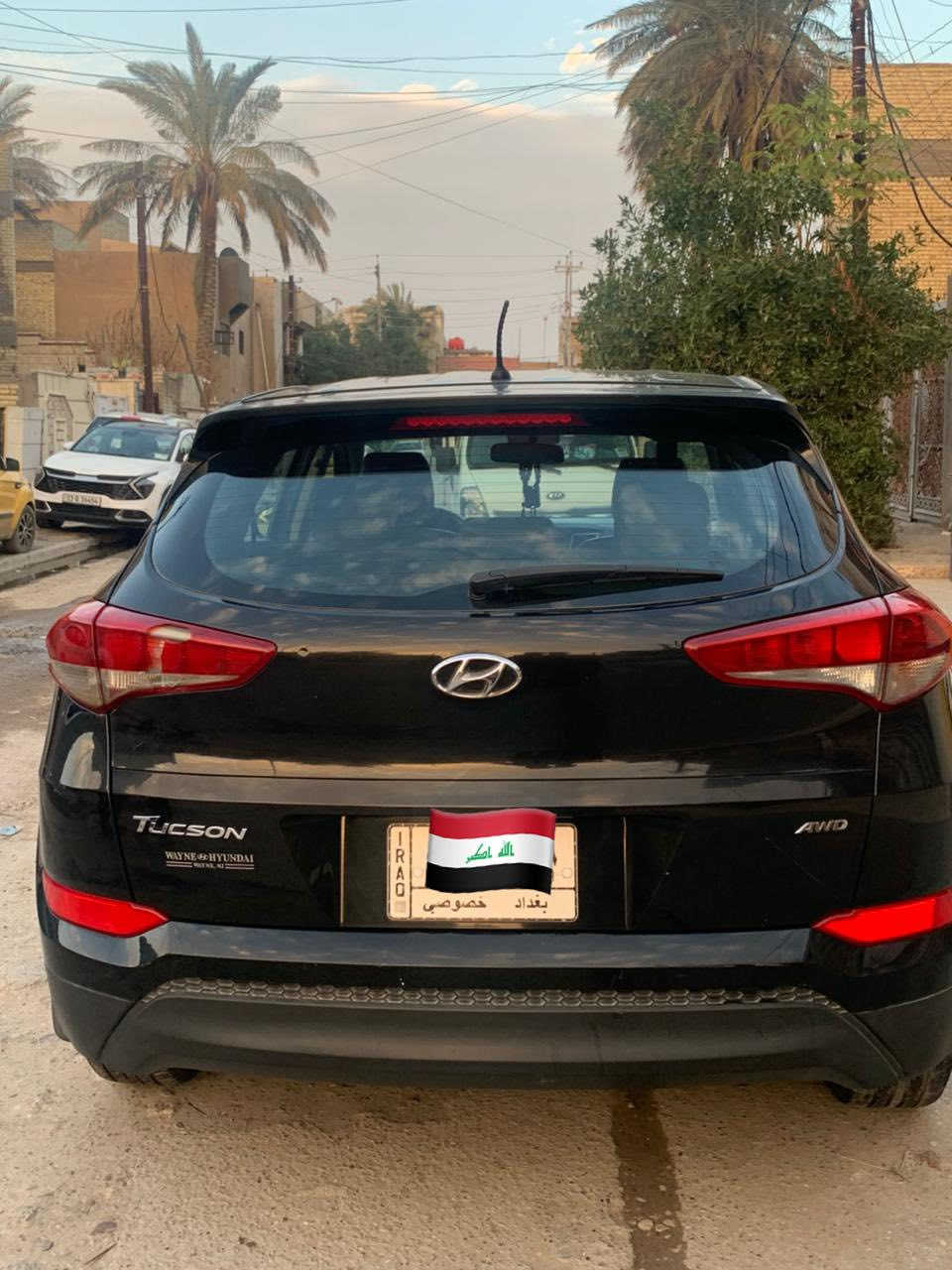 السلام عليكم توسان 2018 للبيع وارد امريكي بدون دواخل السيارة مواصفات عادية رقم بغداد بأسمي مكاني بغداد البلديات رقم الهاتف /*********** السعر 140 ورقة وبيها مجال
