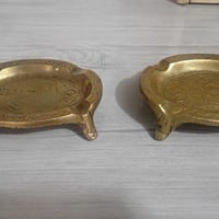 نفاضه قديم وزن ثقيل عدد٢ نحاس سعر اثنينهن ب ٢٥ الف ٠٧٧٠١٠٨٨١٥٤