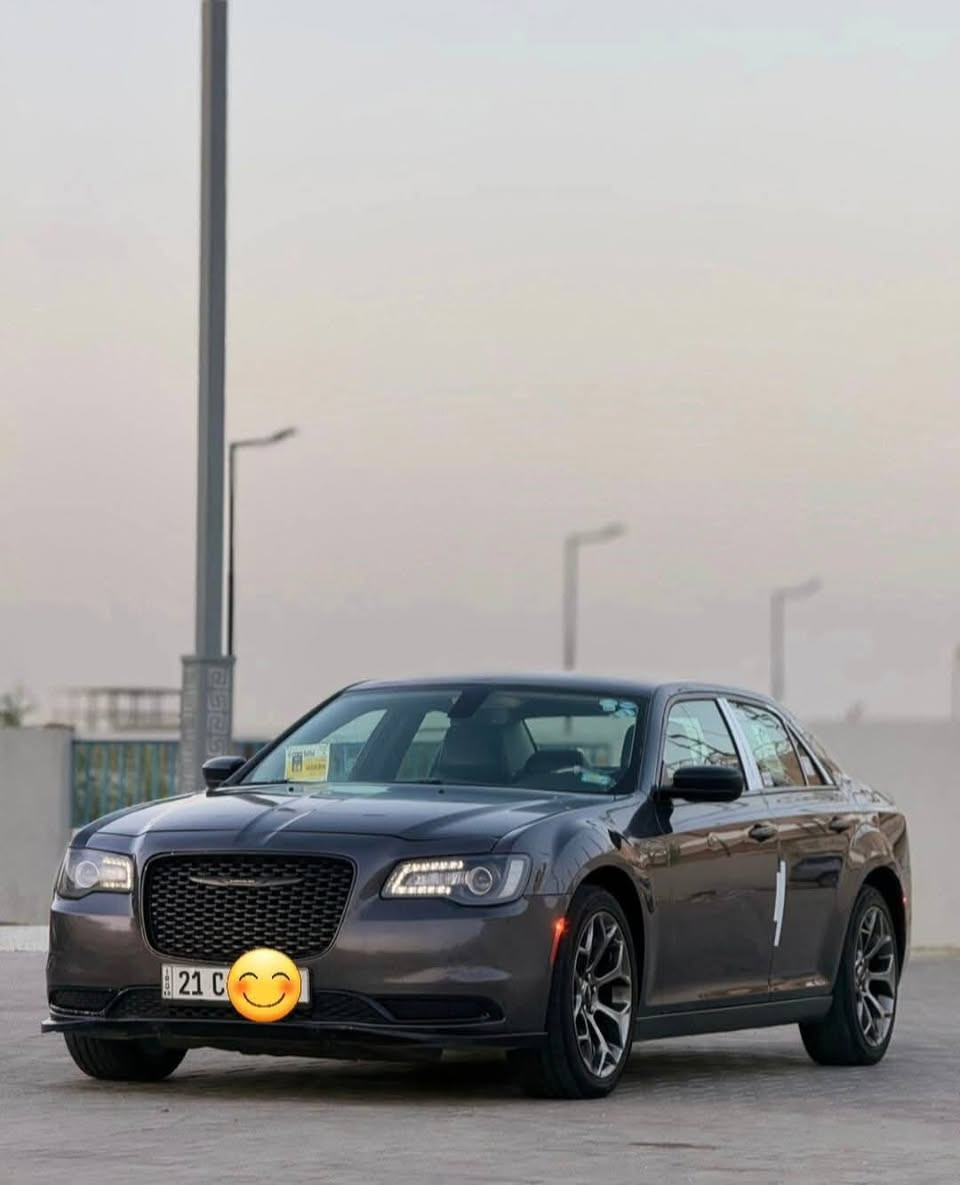 🚗 للبيع: كرايسلر أوباما 2018 (مواصفات C المعروفة)
​السيارة جاهزة تماماً ومن كلشي مكفولة، وما تحتاج أي مصاريف.
​🔹 المواصفات والخصائص:
​الموديل: 2018
​المحرك: V6 (6 سلندر)
​الفئة: فول مواصفات الـ C المعروفة (عدا الفتحة)
​المسافة المقطوعة: 154 ألف ميل (154mi)
​🔹 الوضع الميكانيكي والبدن:
​المحرك والجير: كفالة عامة وبشرط الفحص.
​الحدادة: جديدة وجاهزة تماماً.
​الإطارات: تخم تاير جديد.
​البدن (الشرائح): تحتوي على 4 قطع كلير فقط (بدون أي تبديل).
​🔹 الأوراق والتحويل:
​الرقم: سليمانية.
​التحويل: متوفر حسب الرغبة (تريد تحويل مباشر أو وكالة مضمونة).
​السيارة جاهزة للاستخدام فوراً (من كلشي جاهزة للاخير).
​💰 السعر:
​189 ورقة (وبيها مجال قليل للشراي الطيب).
​📍 الموقع والتواصل:
​المكان: البصرة
​للتواصل والاستفسار (واتساب): 0718882251 البصرة, العراق


**إذا كنت صاحب هذا الإعلان وتريد حذفه لأي سبب، رجاءا أرسل رسالة إلى الدعم الفني**
