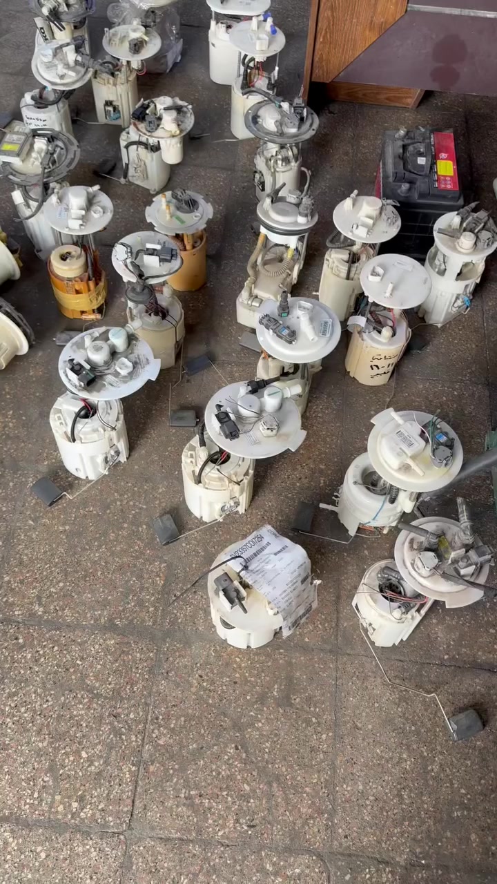 قواعد فيتبم كوري عام وارد امريكي وخليجي
من موديل. 2007.  —- 2024 
1 النترا 
2 فورتي 
3 سيراتو 
4 صول 
5 سنتافي 
6 توكسان 
7 اوبتما. k5 
‏8 سوناتا 
9 اوبترا. افيو 
10 سني هندي 
ملاحظة القواعد تفصيخ اصلي وشرط الفحص 
والشد مجاني  يوجد فيتبم فقط تفصيخ اصلي 
عنوان المحل بغداد الحبيبيه قرب مستشفى الولاده 
***********. للتواصل واتساب
