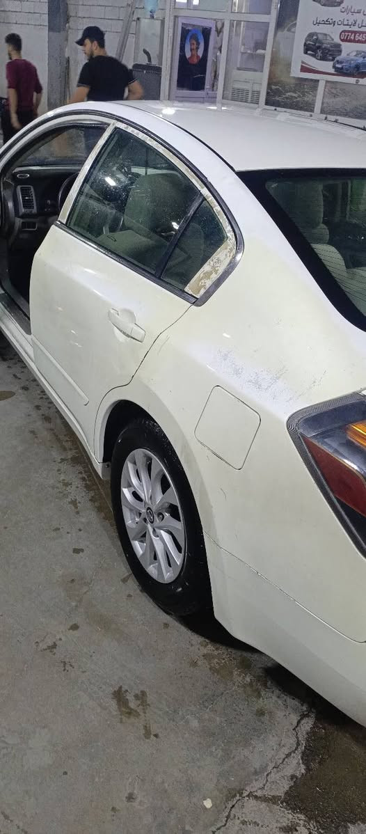 التيما 2008 محدث بجمهه 2012 
بيه بس جاملغ ايسر ومصلح  
السياره  ضاربيه كلير عادي ومصوفره 
صدر جديد منضومه تبريد جديد تبريد ثلج 
تليرت كلش نظيفات 
الباب بصمه 
الصندوك بصمه 
التشغيل بصمه 
كير  cvt  مكفول مبدل دهن كير صار شهرين 
المحرك مكفول 
ظفيره جديده قبل سبوع شديته  
حساس تاير  بس يحتاجله برمجه شادهن جدد 
ويل كب نيسان اصلي 
نوزل ومجاول وبلكات شادهن قبل شهر 
نواقص السياره 
دعاميه  اماميه لان ضربت حيوان بصفح اليمنه 
ودبه زراكات 
تراي السياره وين مايعجبك 
رقم بغداد نكليزي بأسمي 
السعر 77 وبي مجال حك الجيه 
***********
