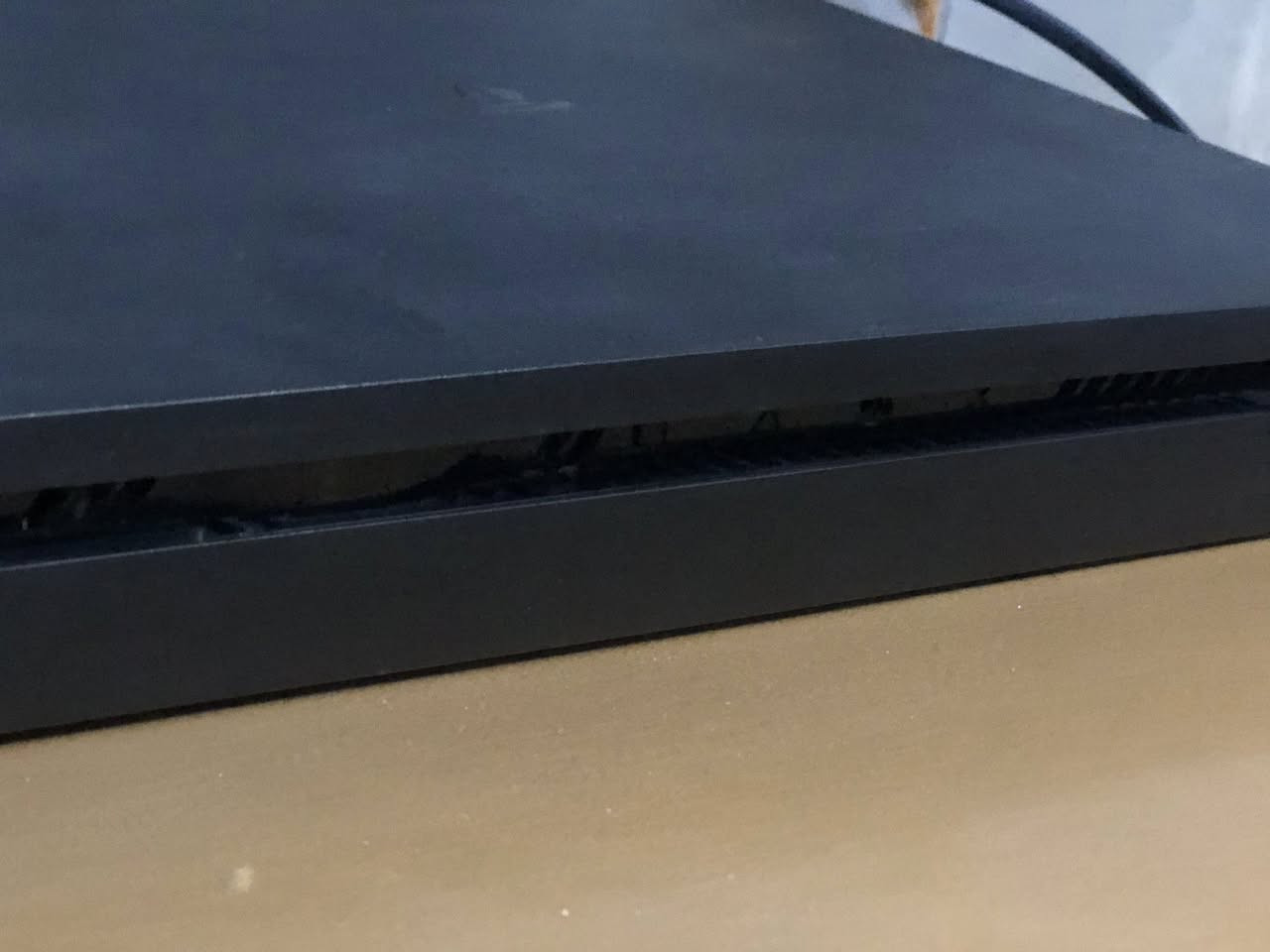 السلام عليكم
بلي فور 4 (سلم) للبيع بي يدتين (جويستكين) 1 قرص والالعاب الي داخل البلي ٣

القرص 
‏God of war 4

اما الالعاب الي داخل البلي هي:

‏efootball بيس 2026

‏Rocket League

روبلوكس
وكم لعبه بعد

مساحته 1000 كيكا (1TP)

جهاز نضيف ومامفتوح  

السعر 420 وبي مجال 

التواصل خاص


**إذا كنت صاحب هذا الإعلان وتريد حذفه لأي سبب، رجاءا أرسل رسالة إلى الدعم الفني**