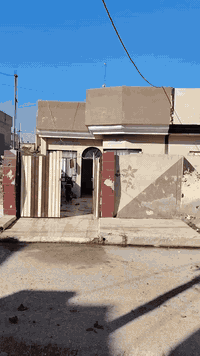 🏡 بيت للبيع – حي الانتصار /
المساحة: 100 متر
السند: طابو (الزهور) – شرط التحويل
التفاصيل:
غرفة
هول
استقبال
مطبخ
مشتملات
الموقع: حي الانتصار، شارع 60، مقابل أسواق الخضراء
السعر: 50 – بي مجال
للتواصل:
📞 ***********
📞 ***********
