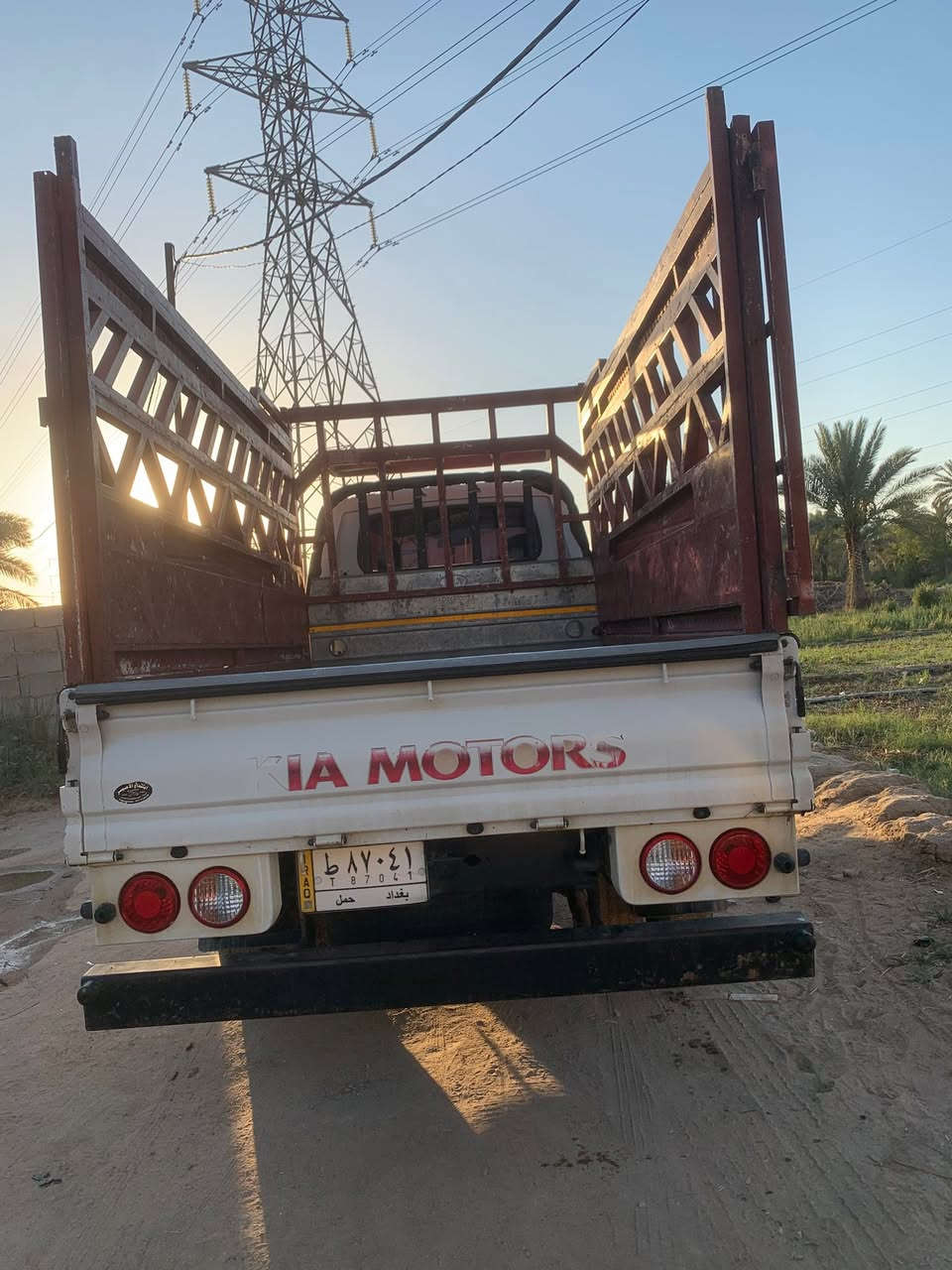 سلام عليكم
البيع كيا فحل
موديل21
سياره محور تايرات 
كامله بس شغل وروح
مكفول ماشيه100الف 
سعر 170 وبيه مجال حك جيه
مكان كربلاء رقم المبايل ***********
