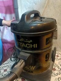 مكنسه كهربائيه استخدام قليل لبيع الي يردهه يتصل على هذا الرقم 07847835...