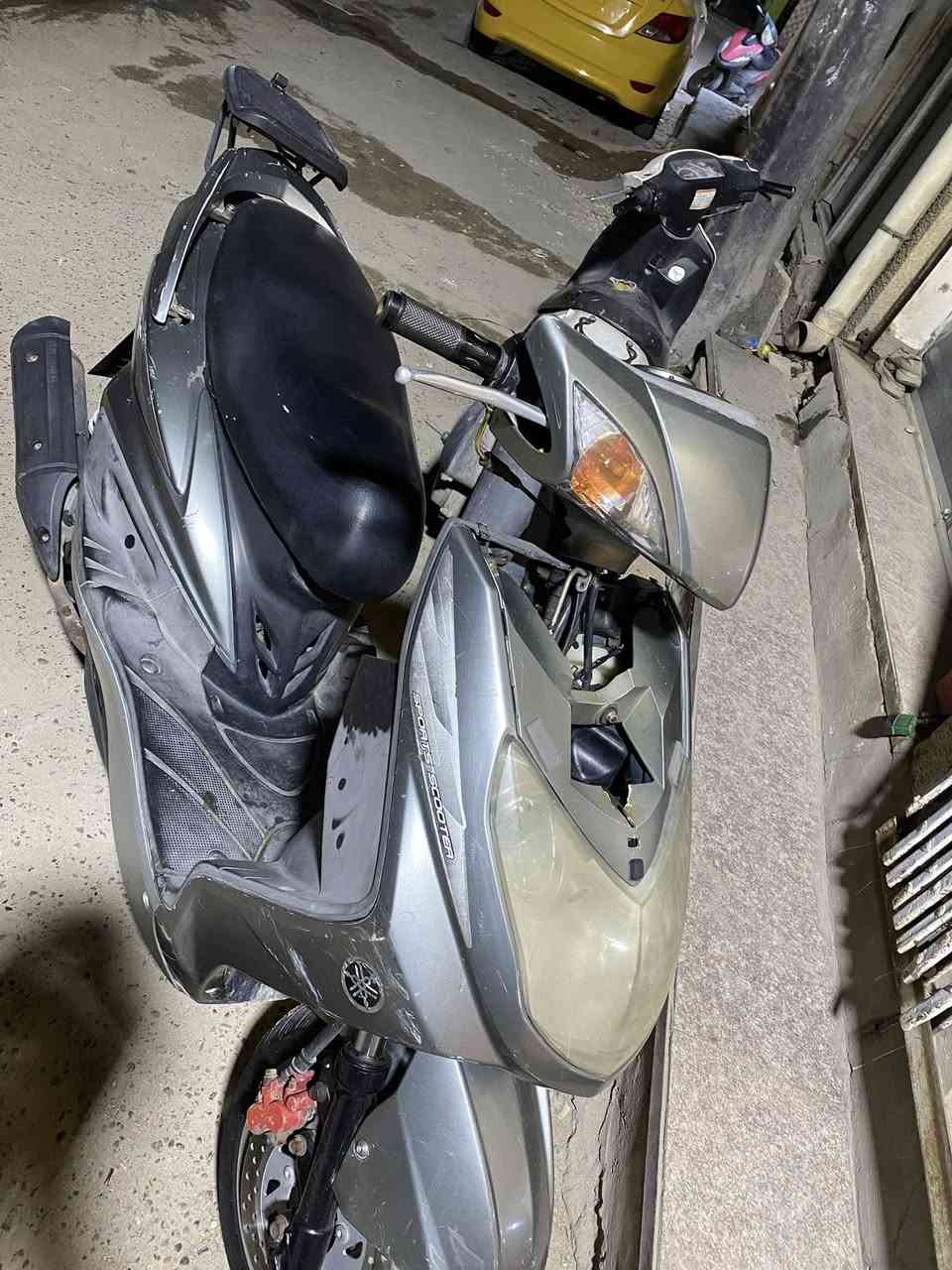 السلام عليكم دراجه سكنس فحل للبيع خط واحد دراجه كلش نظفيه نقصه كابريتر تتاخر ب التشغيل بسبب الكابريتر واي نقص مابيه غير الكابريتر 
العنوان الحريه الاولى متواجد فيس واتساب 
***********
السعر ٥٥٠
