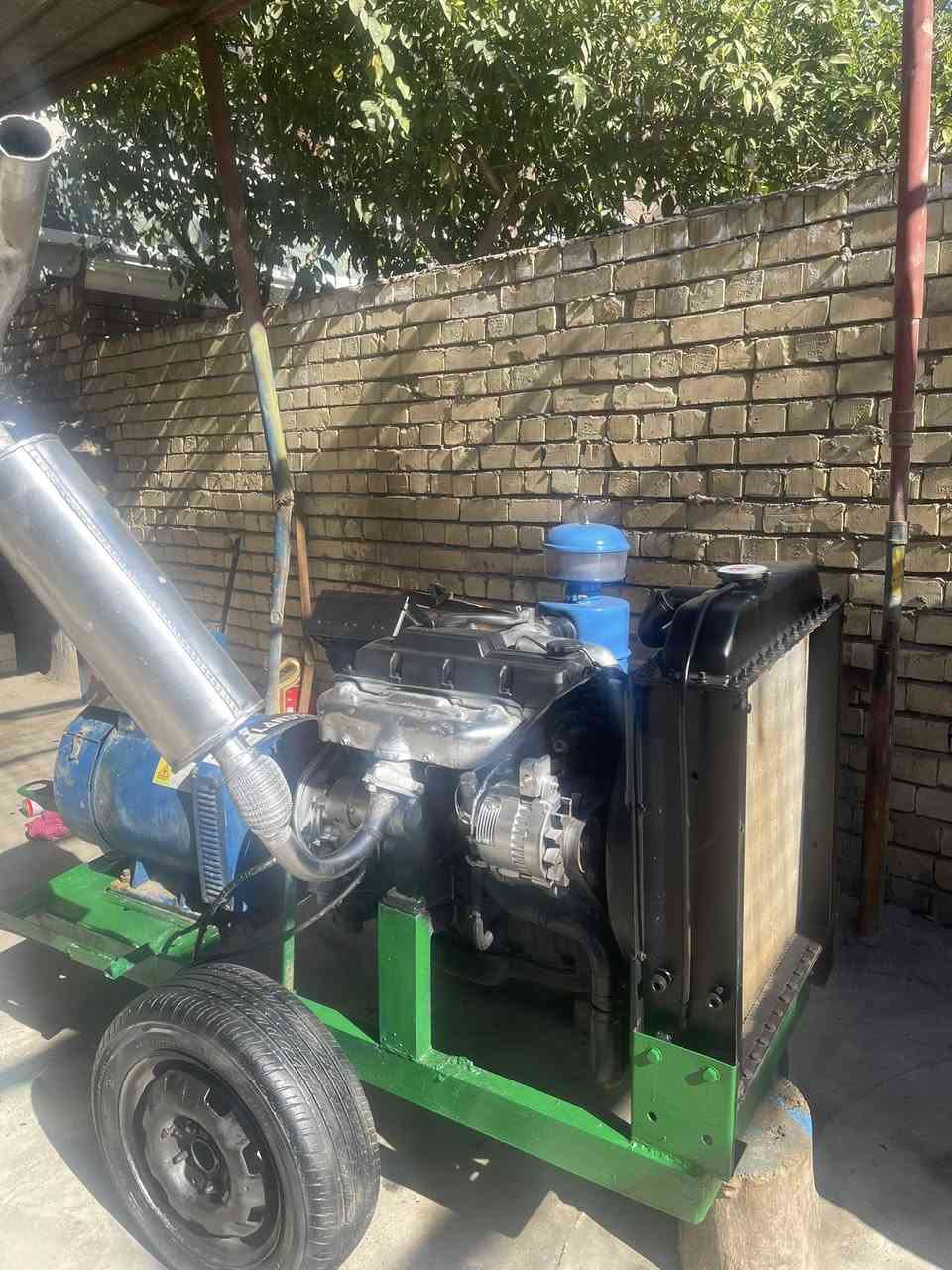 للبيع مولد كيا ٢٧٠٠ نظيفة ٨ثكالات ٣٠ كيفي ١٢٠ امبير سنكل العنوان بغداد ***********
