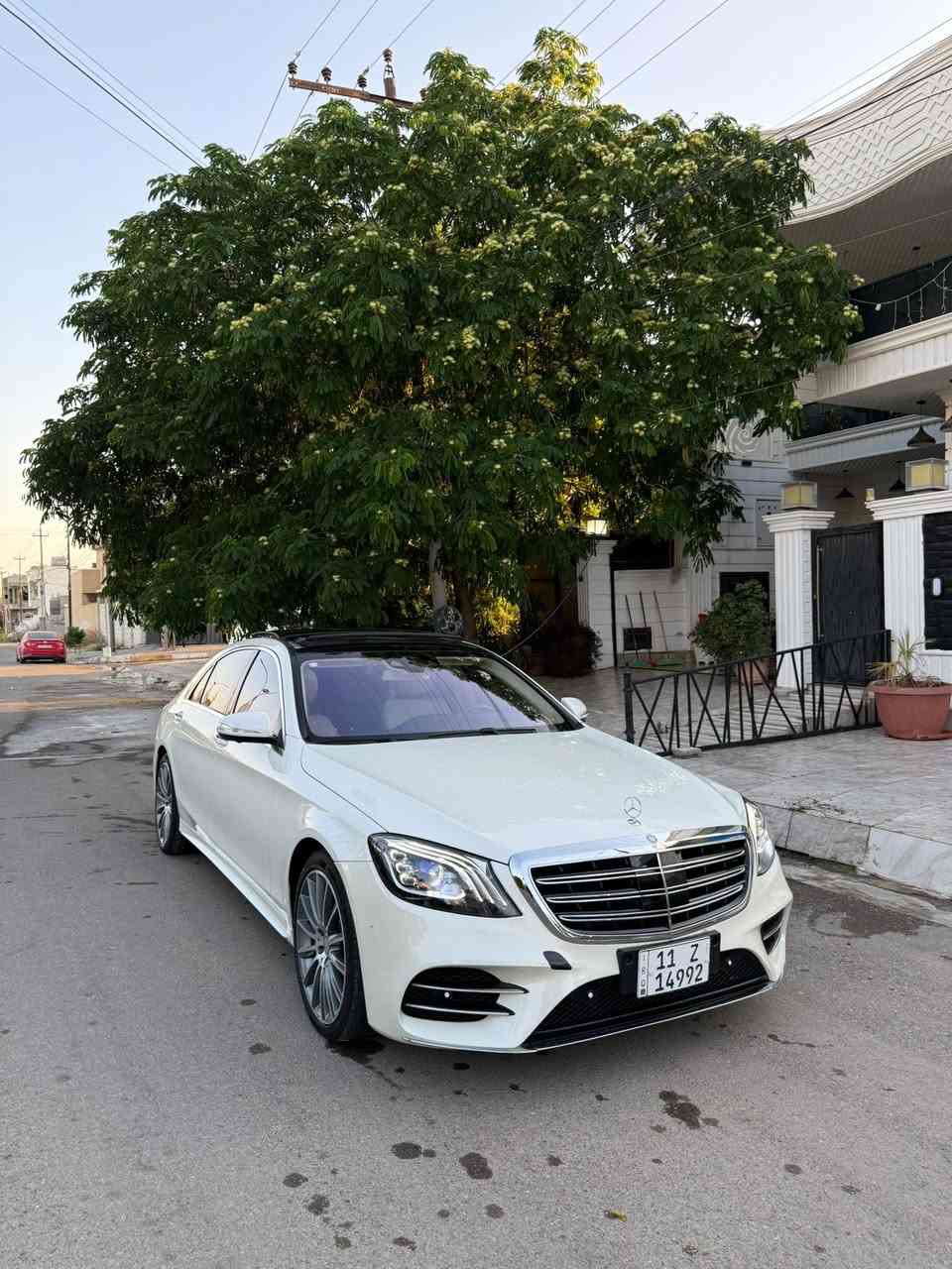 سلام عليكم

مرسيدس S550 للبيع 2016 اس كلاس وارد الماني 
سياره ضمان دولي V8 توين توربو 
سياره رقم بغداد تسجيل اول مره و مشروع وطني سنويه و فحص و هزه كلها جديد 
باب خلفي طويل VIP سياره فول مواصفات 5فصوص
محدث 2020 كت كامل بلادي ماشيه 69 الف حقيقي 
سياره كلش جديده ايد وحده كير محرك كلها شرط بدون اي عطل او اي مسج اي كلوب ميشتغل بل دشبول سيرفز كامل بل شركه  مفتاح 2 بلادي ويا 
السياره جكات و بانوراما و داخل ابيض ملكي و داخل لد كامل صندوق كهربائي الابواب كلها شفط نظام مساج كشنات و تدفئه و تبريد و استيرن تدفئه  كشنات الاماميه داينمك تتحرك مع حركة سياره 5 بردات شاشات 3 و 5 كامرا 360 و داتشو دبل ماوس رادرات امامي و جانبي و حساسات كامل سستم صوت سماعات برايمستر
لايت led و مع دوران عجله لايتات 

السياره مبيها اي نقص كلها شرط 
السياره بدون صبغ و لا تعديل فقط بيها تبديل صندوق بلادي نفس لون بدون ارباك او دواخل  و الباقي كفاله عامه من كير و محرك السياره كلش نظيفه كلها شرط 

سعر سياره 420 و بيها مجال بسيط 

رقم ***********
