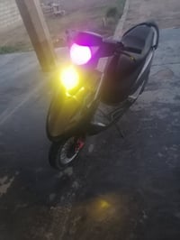 ماكس عدلة • رياضي • مجال بسيط