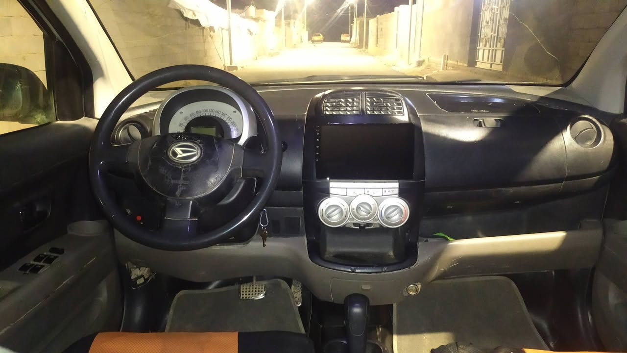 السلام عليكم دهادسو 2006 السياره مكفوله كفاله عامه فقط صبغ للجماليه محرك وكير كارتون حداديته وكهربائيات كله شغاله وتمام سنويته بعده مامنتهيه النهاية 26 سياره خير من الله رقمه واسط مكاني ناصريه المركز سعره 42 وبيه مجال 
انه مكلف بالنشر هذا رقم صاحب السياره 
***********
