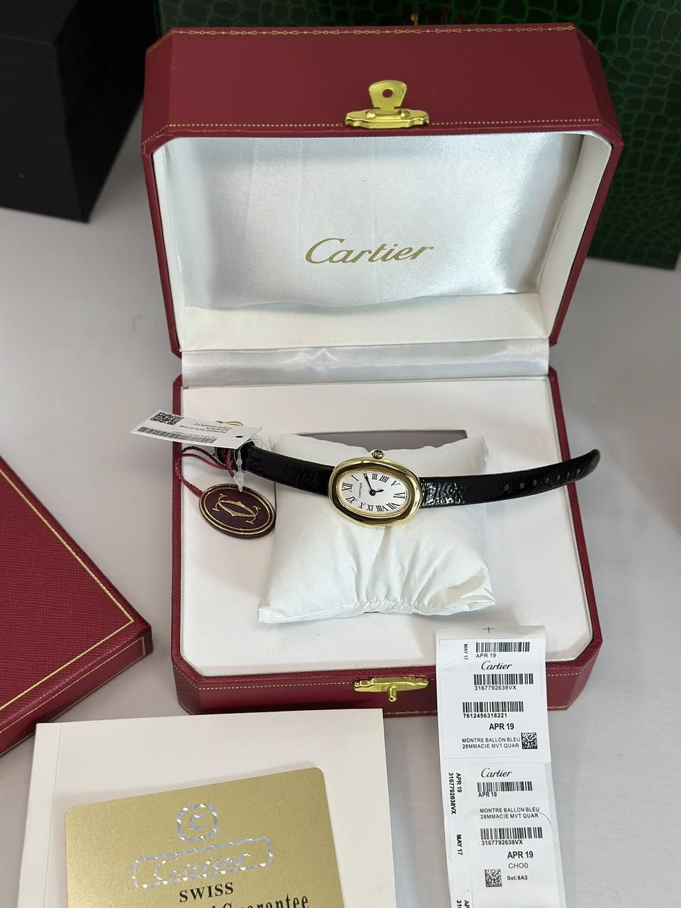 ساعه كارتير نسائي  مال امزون
سوبر ماستر اعلى كوالتي 
مختم بلكامل 750ختم الطلاء 
كامل ملحقات 
((مزاد من 50الف)))


**إذا كنت صاحب هذا الإعلان وتريد حذفه لأي سبب، رجاءا أرسل رسالة إلى الدعم الفني**