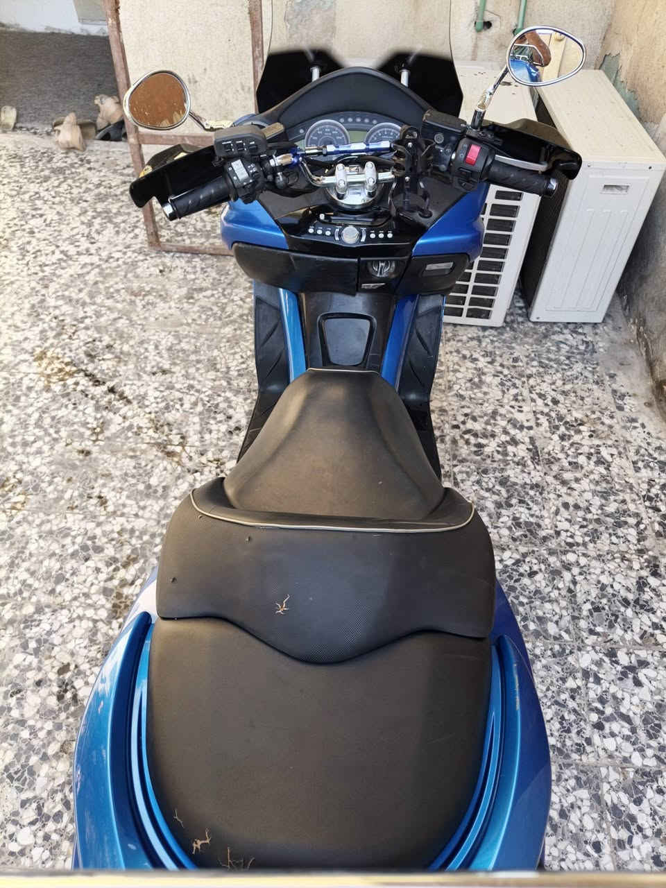 السلام عليكم دراجه صفر عشره للبيع
المواصفات 0/10  S7
ABSمانع انزلاق
اربع تحويلات سبع نمر 
مسجل بلاد يعله وينصه ويا السكليتر
منظومه زنون ياباني 
جامه طويله 
جنطه هونده 
فد راليات 
مري نيكل 
مصدات هواء
حامل بطل ماء 
ستان حساس 
گلوب جنطه
الدراجه مصبوغ بيها البجم وصفاح الخلفي والباقي بلاد 
محرك مكفول 
كلج وقايش وكير بلاد 
الدراجه كعداته وشكله احلى من الصور 
مشيه 62الف 
مكاني البصره ابي الخصيب او الاربع شوارع شغلي هناك للتواصل 
خاص او على الرقم ***********
السعر مليونين ونص عراقي
