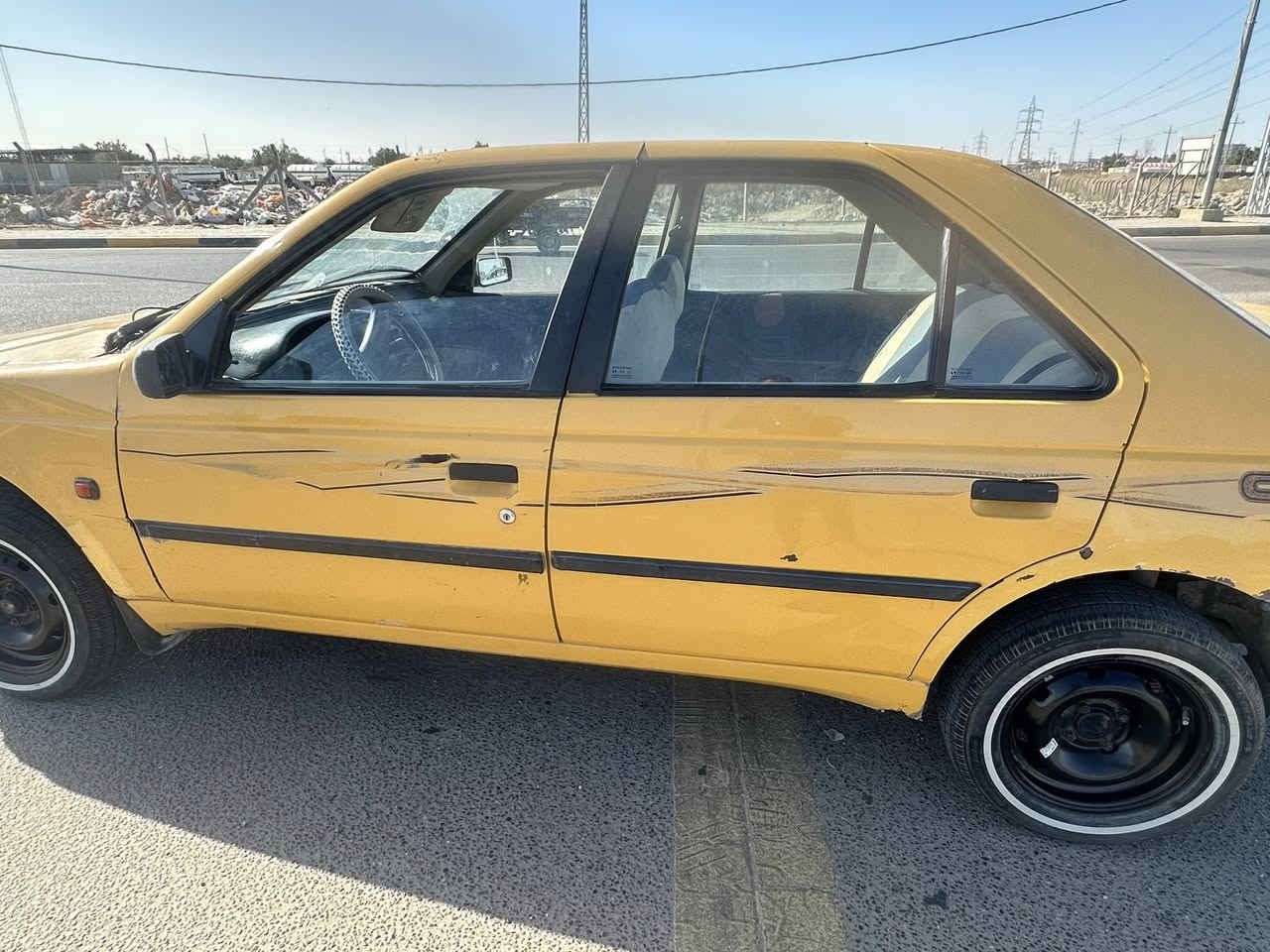 بيجو روا موديل ١٠ محرك جديد كير نظيف حداديه زينه اكسن مبدل ياباني
دواخل نضيفه تخم تاير مصفره هيئه وغرمات 
مكان كربلاء
سعر ١٧ وبيه مجال 
***********
