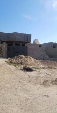 بيت مساحه ١٧٥ متر طابو زراعي سند ٢٥ ومكشوف حته يطوب صرف وبي وصل بجبيل ...