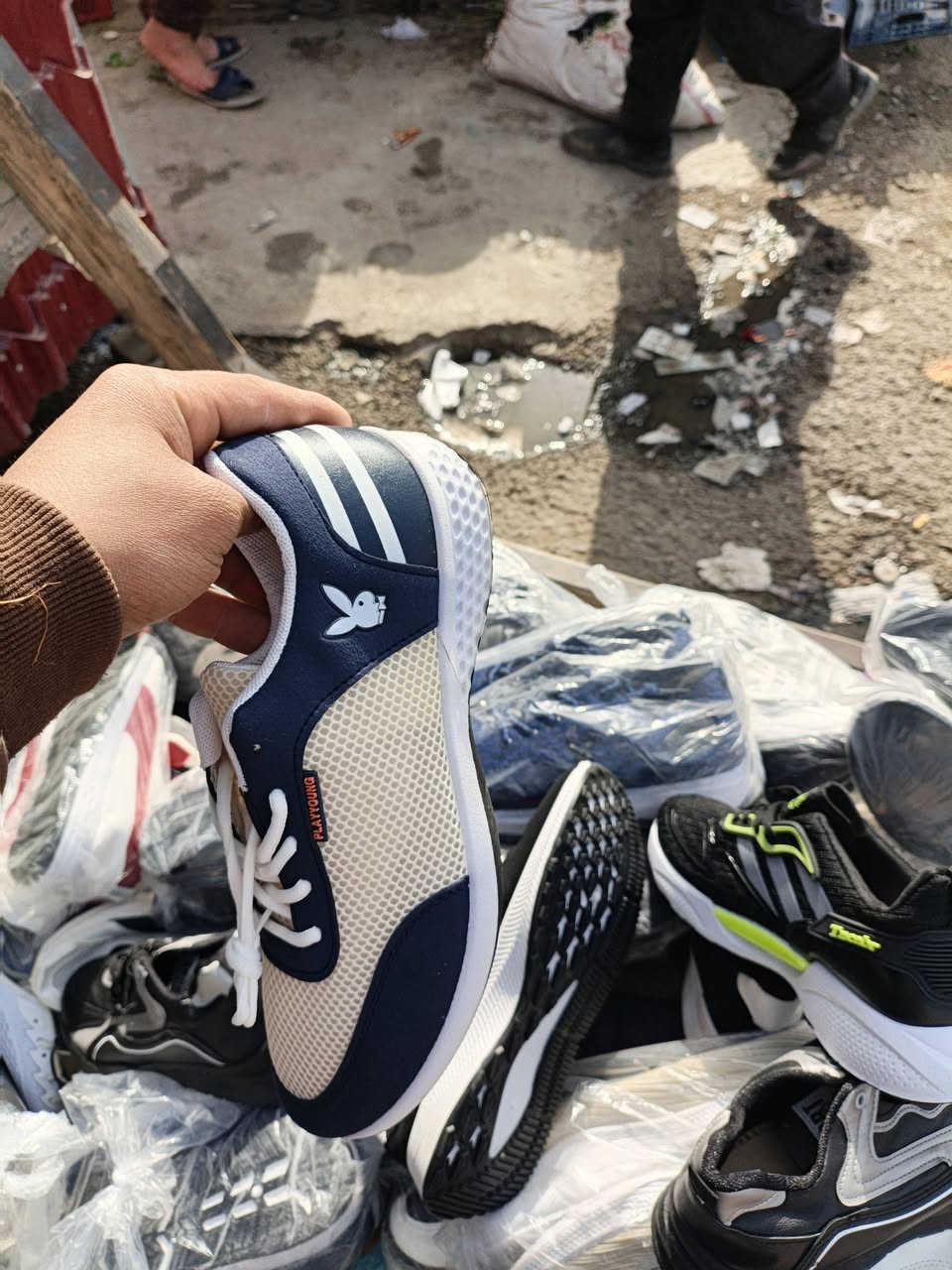 لبيع شلع عدد 50الى 60 قطعه سعر القطعه 5لبيع شلع ***********
