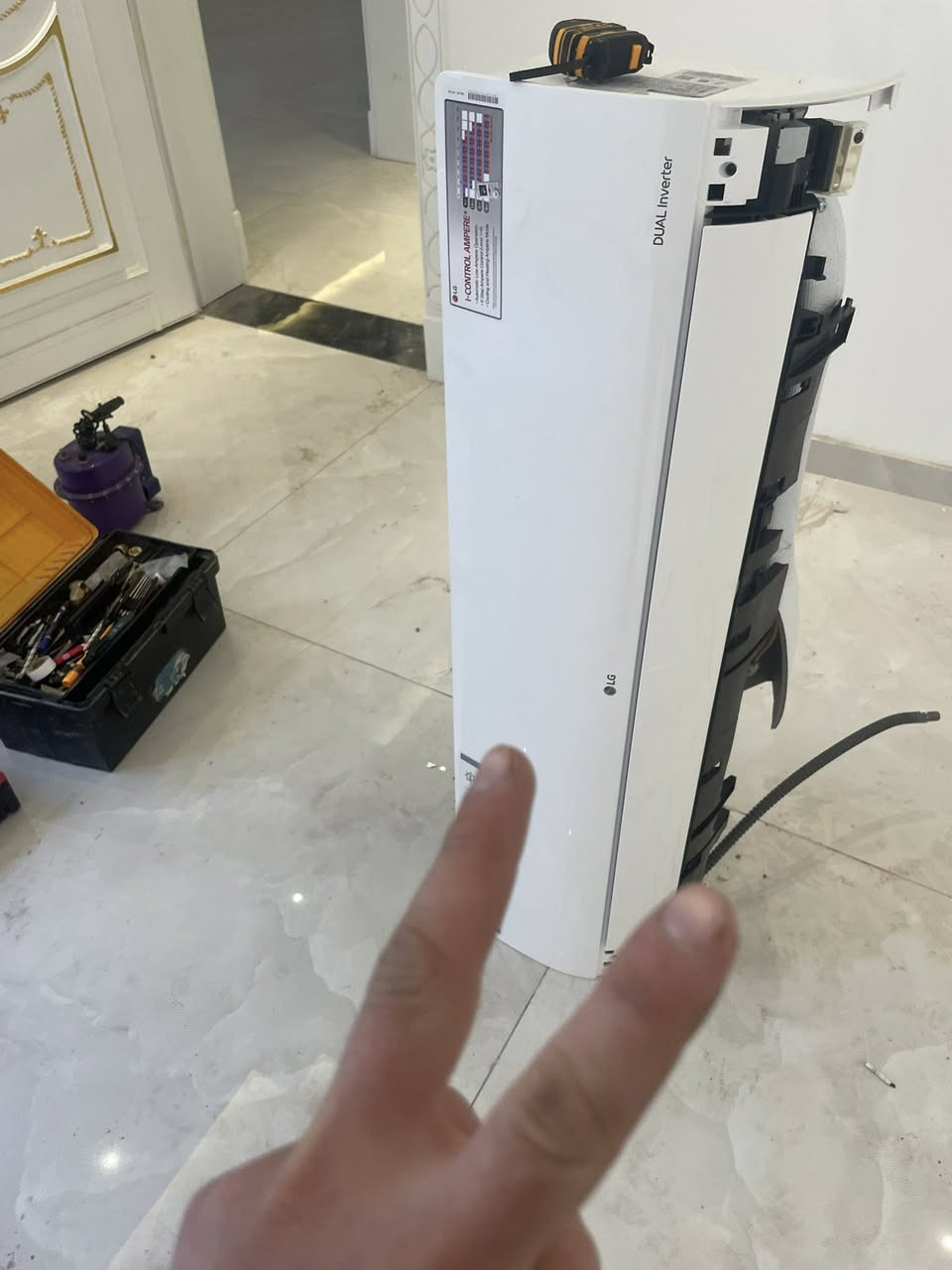 نصب سبالت   وصيانه و تنظيف كافة أنواع أجهزة التبريد موقعياً و بكادر متخصص مع الضمان  .. 👷🏻‍♂️

يعنى عندك صيانة أو تنظيف لا تحتار   سبلتك مابي برودة لا تحتار سبلتك دفع الهواء ضعيف لا تحتار، إتصل بينا و راح نجيك لباب بيتك .. 

   ماعليك فقط الاتصال بمركز خدمة العملاء  على الواتس اب  
***********

🟥  تنظيف موقعي  لجميع الدوائر والشركات مع الضمان 
🟥 صيانة - شحن غاز مع الضمان - نصب - غسل 
عمل فاكيوم ..
***********
