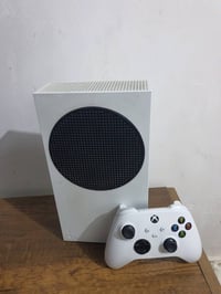 اكس بوكس • سيريس اس • ٢ يدات اصليه