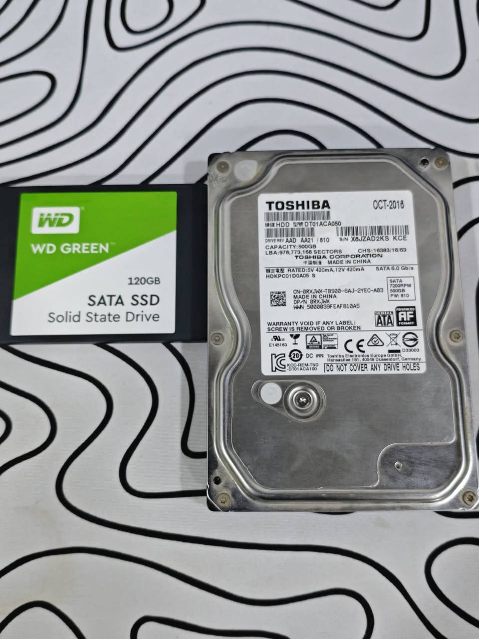 بور سبلاي 550W
ب30

رام فيوري 8gb تردد 3200 
ب40

رام mass حجم 8gb تردد 3200
ب40

هاردات hdd 500gb وssd 128gb
ثنيناتهم ب20


**إذا كنت صاحب هذا الإعلان وتريد حذفه لأي سبب، رجاءا أرسل رسالة إلى الدعم الفني**