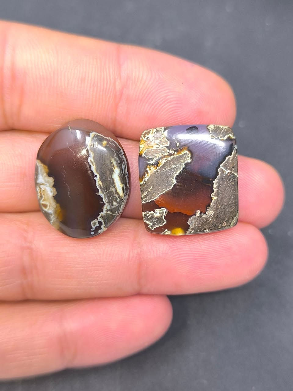 تحف من العقيق اليماني الخرائطي الطبيعي 
المصور احجامهن حلوة وسعرهن خاص..


**إذا كنت صاحب هذا الإعلان وتريد حذفه لأي سبب، رجاءا أرسل رسالة إلى الدعم الفني**