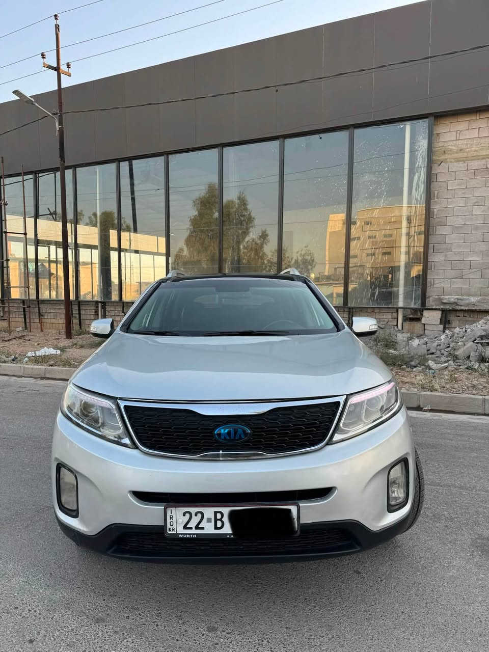 سورنتو 
موديل ٢٠١٥
بيها صفحه صبغ ابيع حزام 
كير توماتيك شرط
محرك 4 شرط 
تبريد ثلج 
٧راكب
بانوراما 
سياره فول موصفات 
رقم و سنويه اربيل جديد 
السعر ١٣٠
***********
***********
