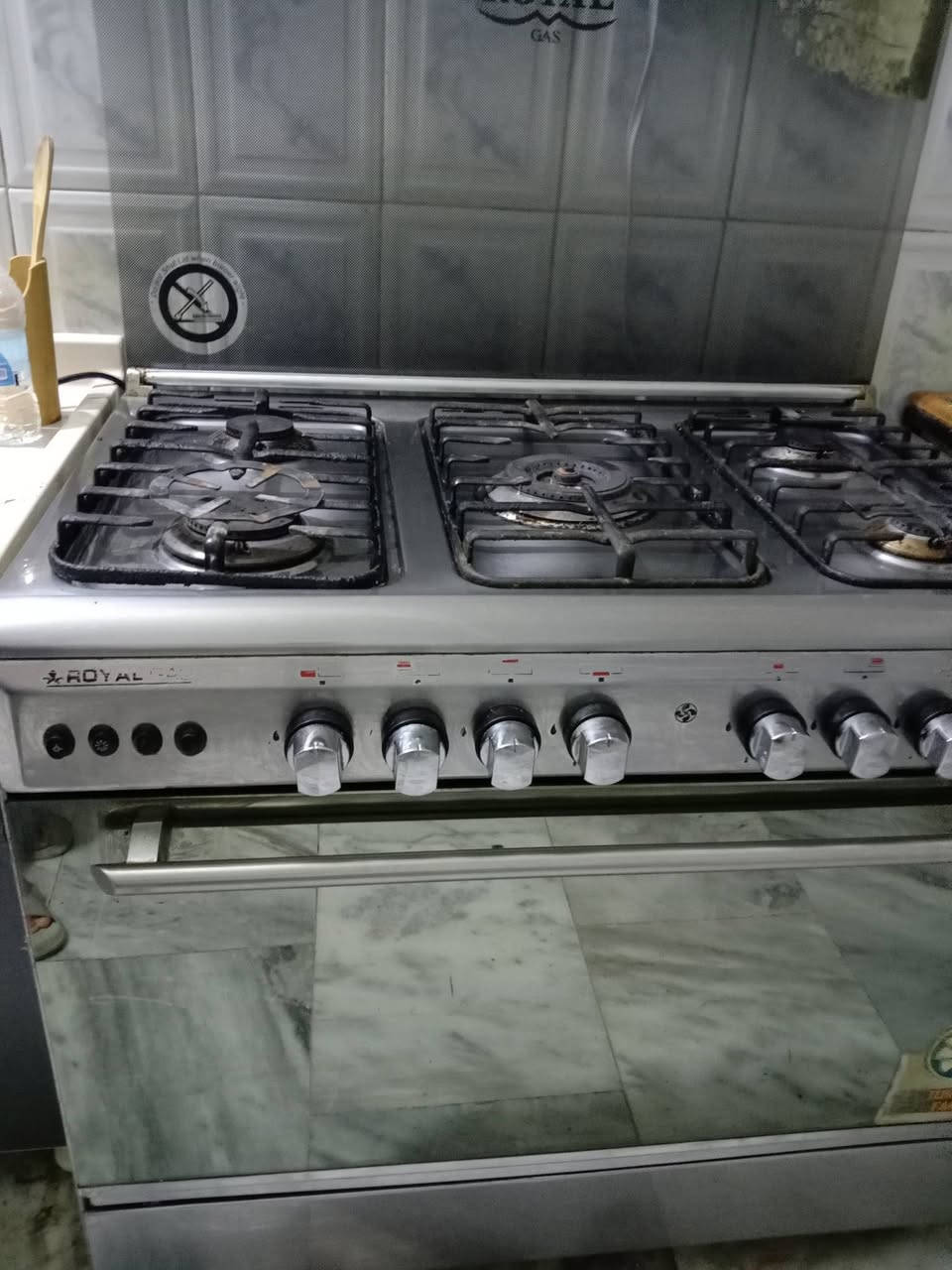 مقوي شبكه ب5 الف
دش تلفزيون ب10 الف 
شوايه كهربائيه ب10 الف 
طباخ خمس عيون ب275 الف 
للاستفسار الاتصال على الرقم ***********
