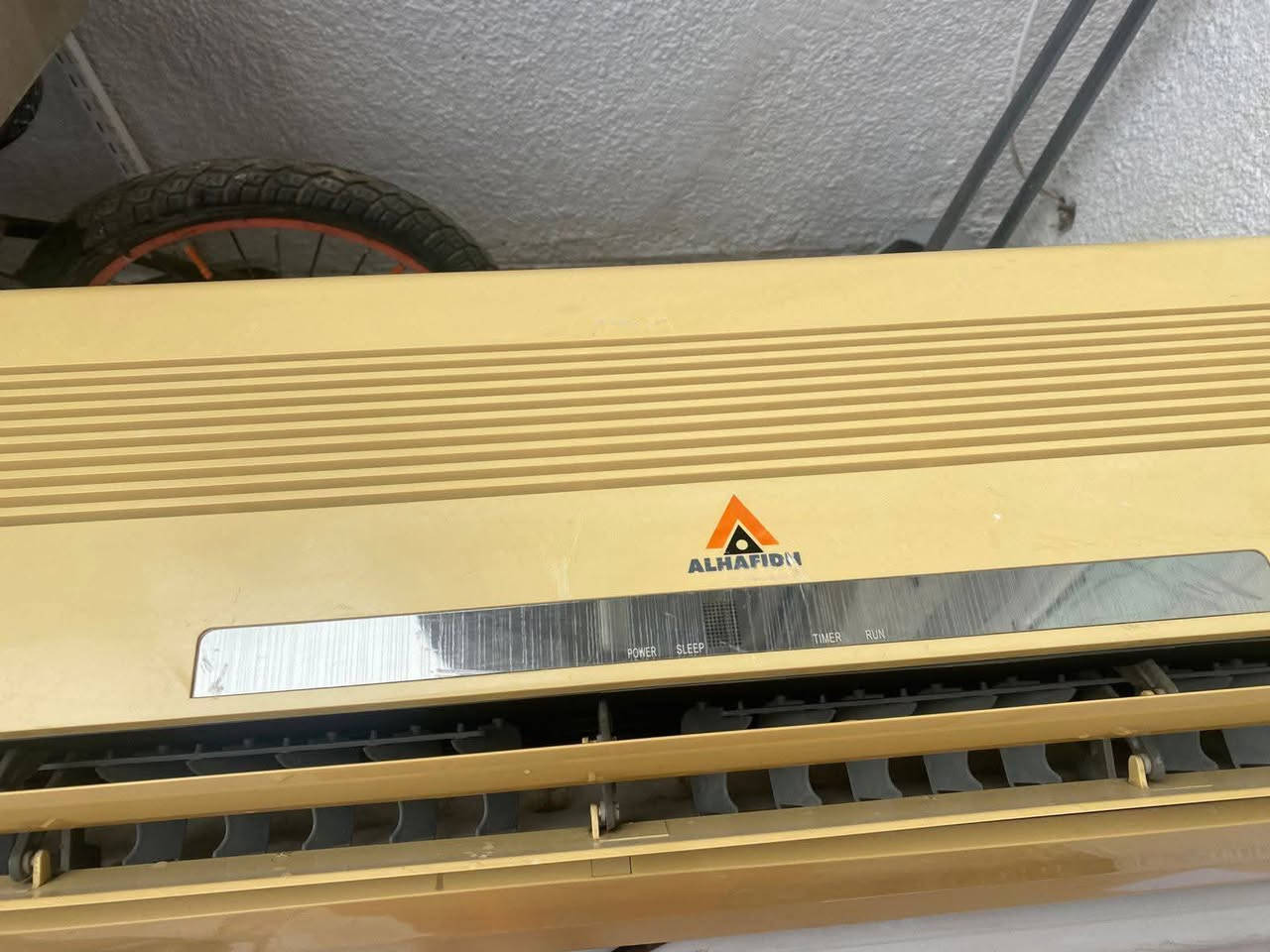 سبالت الحافظ طنين غاز مقفول  تدفئه تبريد شغالات نقص بس البواري السعر الواحد ٢٥٠ حي سومر البنوك*********** تصال *********** واتساب
