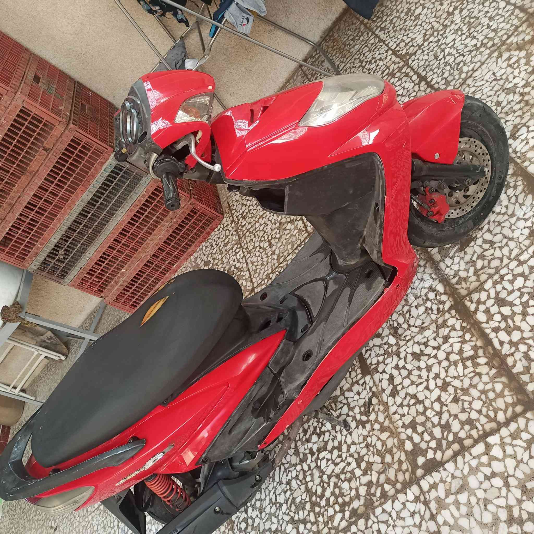 السلام عليكم سكنس فحل كفاله عامه  كلشي شغال بيها اشاير كلوبات عالي ناصي كلها شغاله كلها مكينه مكفوله من الفتح والشد نكره سلف كهربائيات كلها شغاله اوراق بيها المكان بغداد المعامل بستان سامي السعر 850 
الإتصال ‏‪***********‬‏ أو *********** متوفر واتساب
