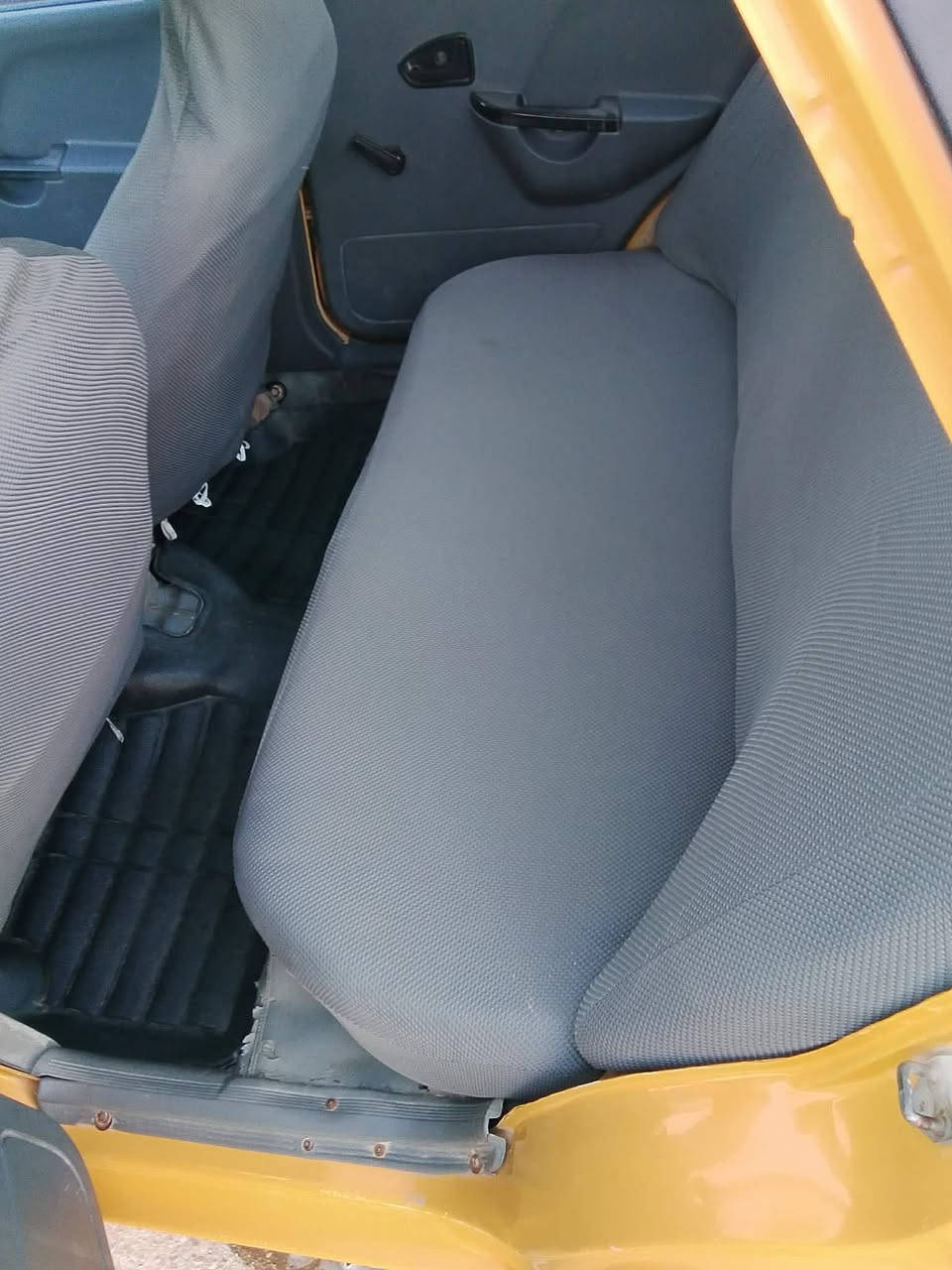 سايبا 15 مكفوله رقم واسط سنوية مجدده هيئه مصفره سياره جاهزه من كلشي سعرها 35 للاستفسار *********** مكاني كوت
