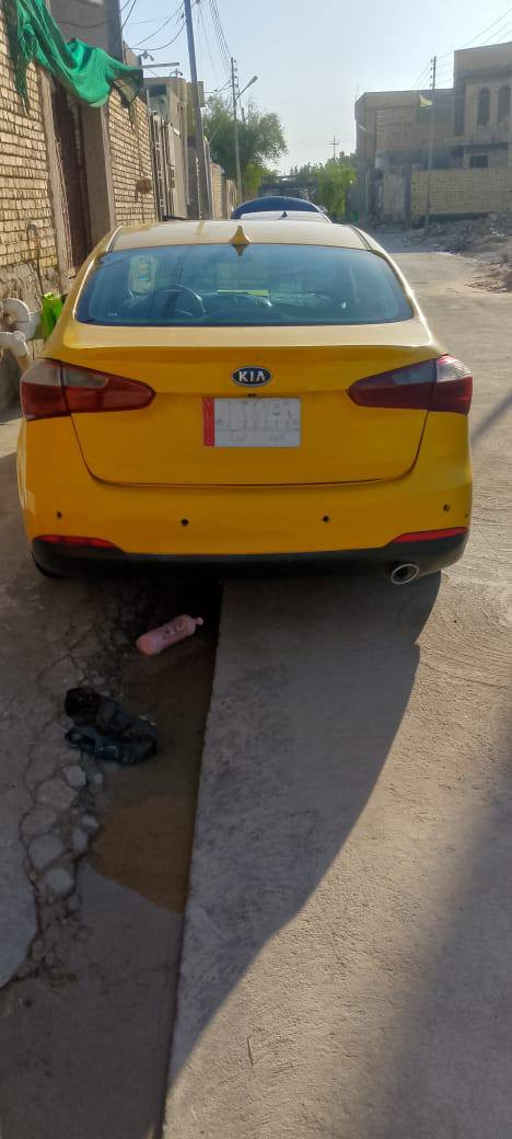 السياره 2014 مكينته 2000 جي دي اي ضربته صايره بل حوض بس
تحويل ثاني مصفره هيئه غرامات ضربه بصيطه كلش ال مكينه مالته طلع بيه صوت بس حداديه غرفه كله جاهزه سياره مواصفات فول عده بصمه سعره 90 وبيه مجال قليل 
***********
