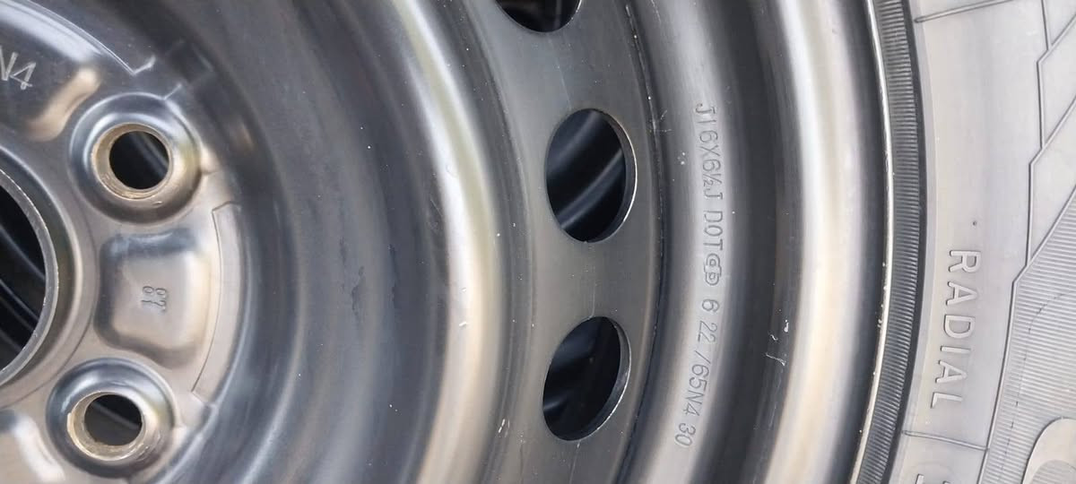 السلام عليكم تخم ويل حديد كورلا حجم ١٦ اصلي شركه زيروو مال يرهم كورلا خليجي هايبرد يرهم بيوايدي يرهم وكامري تخم تاير اخو الجديد وياله جدد الوك اللبيع او مراوس شعندك نزل مكان بغداد الزعفرانيه ***********بي واتساب اتصل واني بخدمتكم
