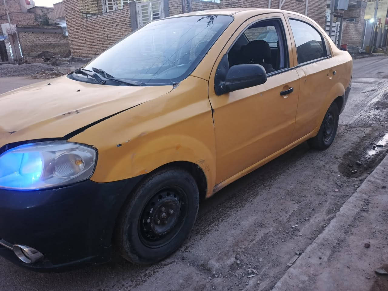 افيو موديل ٢٠٠٧ مكينه توها مشدوده كير عادي حداديه كهربائيات كير عينه وصينيه كله جديد رقم ذي قار ابيع كوم حديد اتكفل سرقه وعشاير سياره جاهزه 
مكانها ذي قار الشطره سعر ٢١وبيها مجال بسيط 
***********
