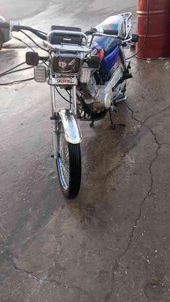 سلام عليكم تتايكر مديل 2020 دراجه نضيفا  ويرمنيه كلها شغله منفيس موجود سعر 450 وبيها مجال رقم ***********
